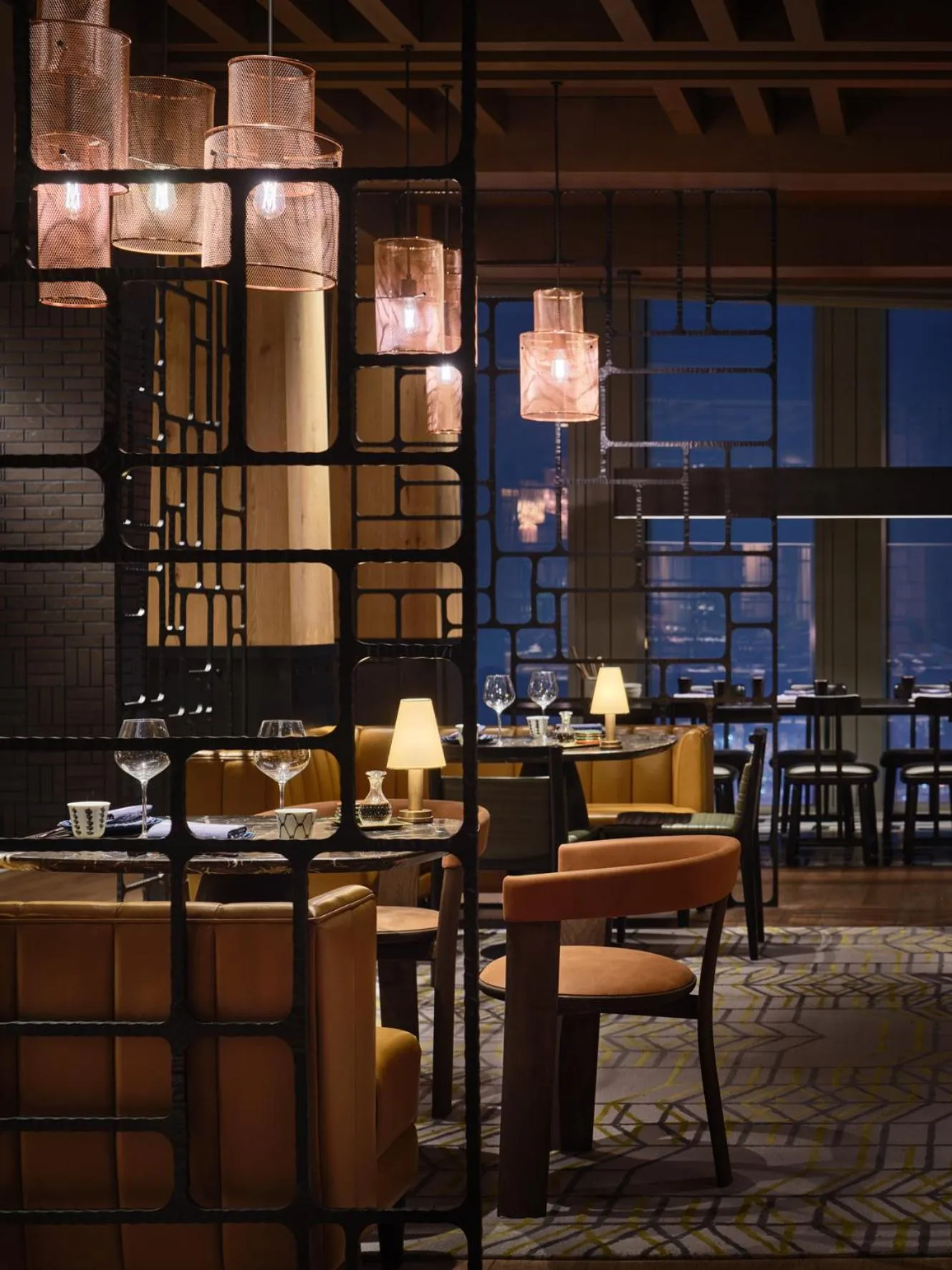 Restaurant/places to eat in Rosewood Guangzhou