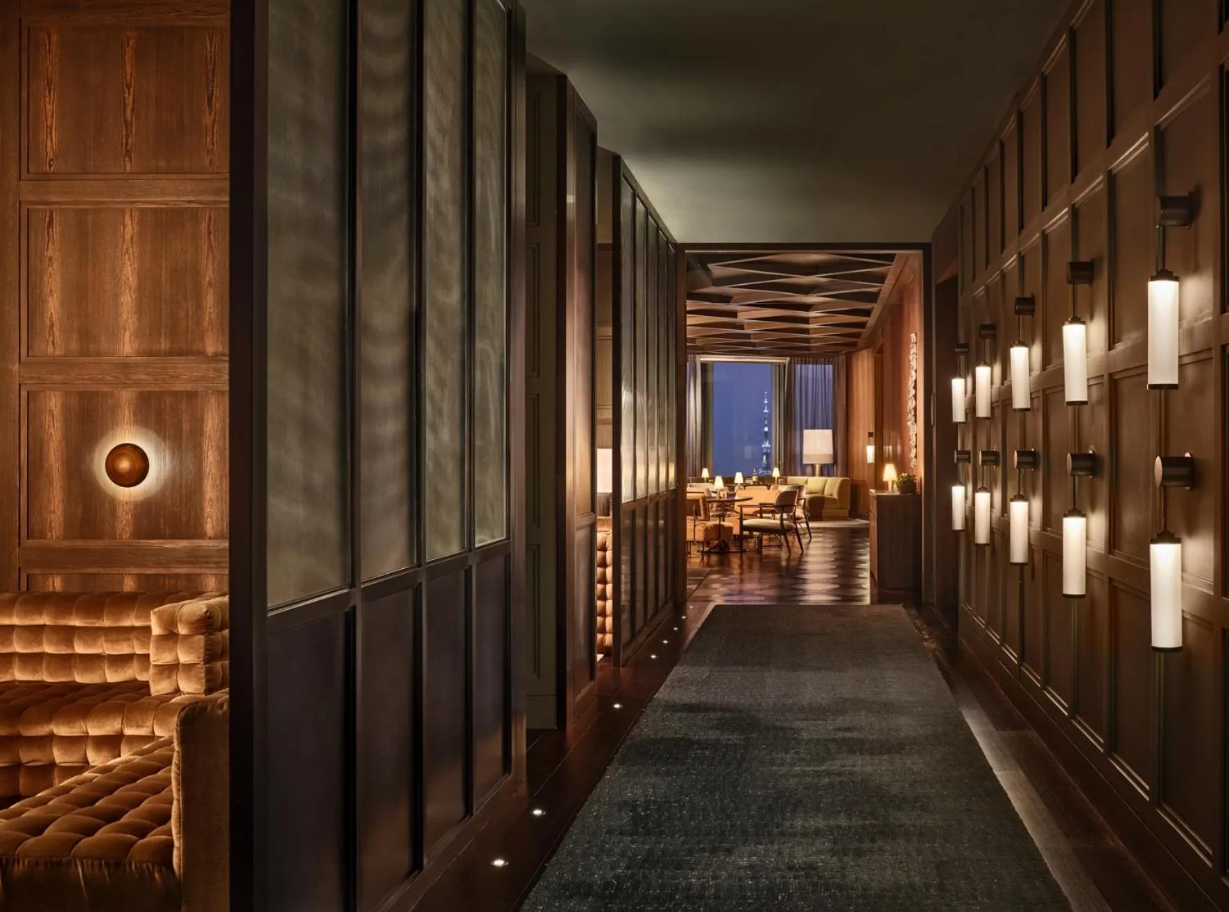 Restaurant/places to eat in Rosewood Guangzhou