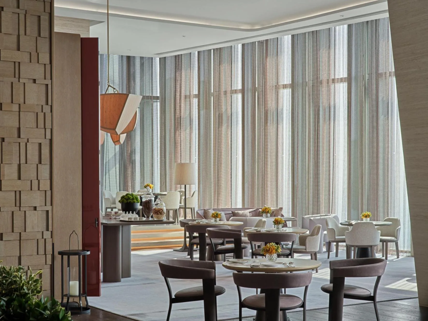 Restaurant/places to eat in Rosewood Guangzhou