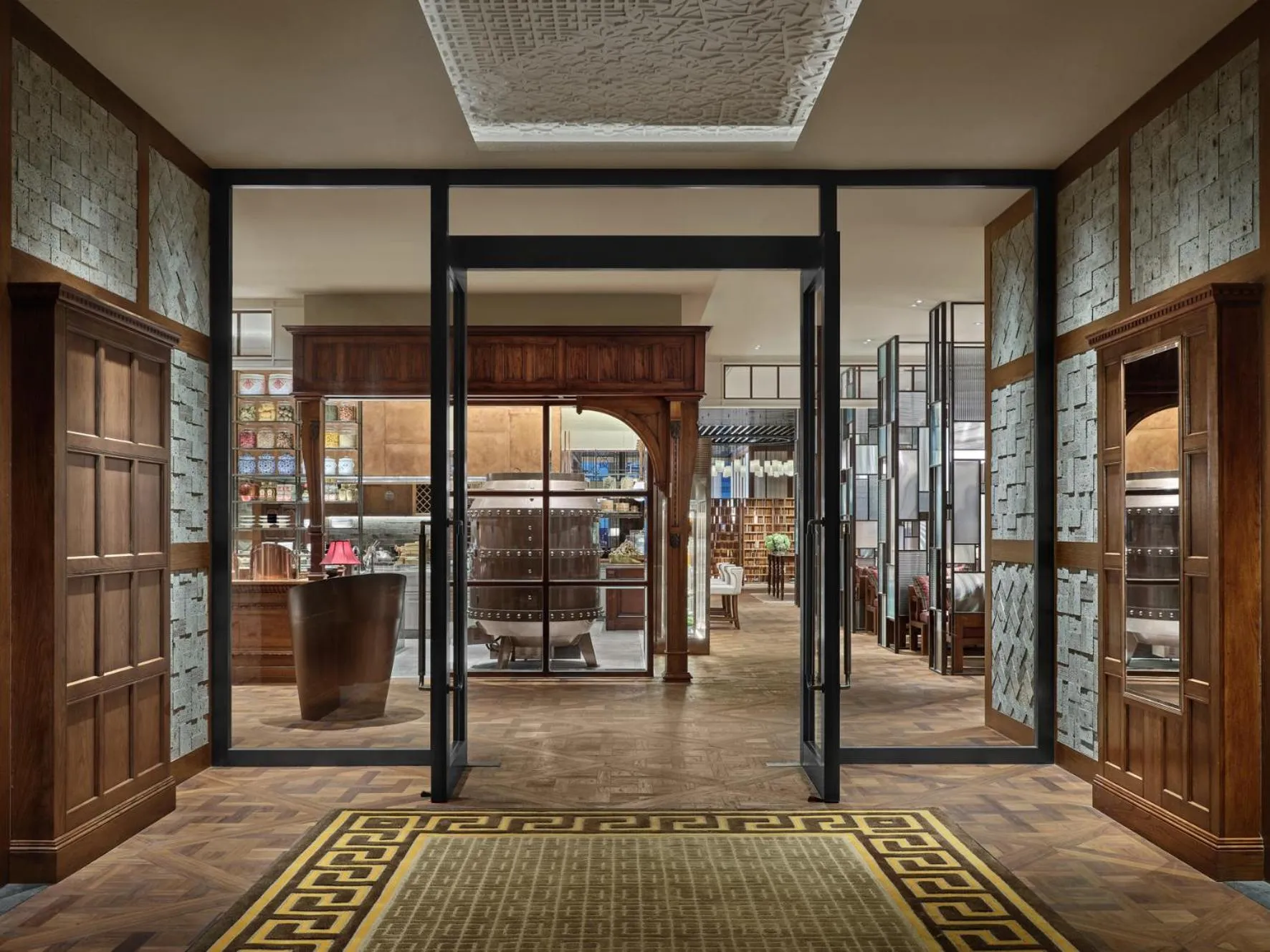 Restaurant/places to eat in Rosewood Guangzhou