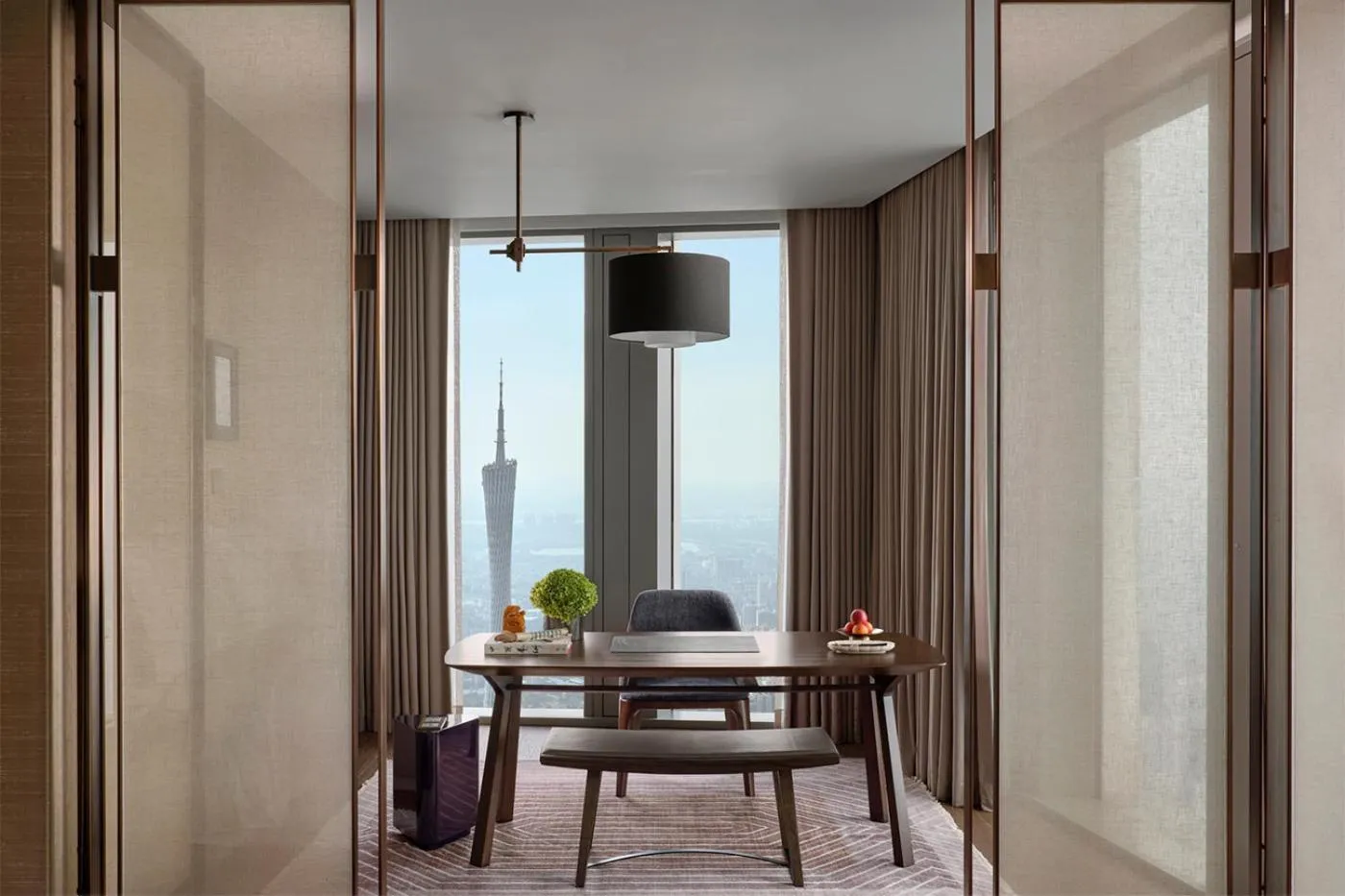 Living room in Rosewood Guangzhou