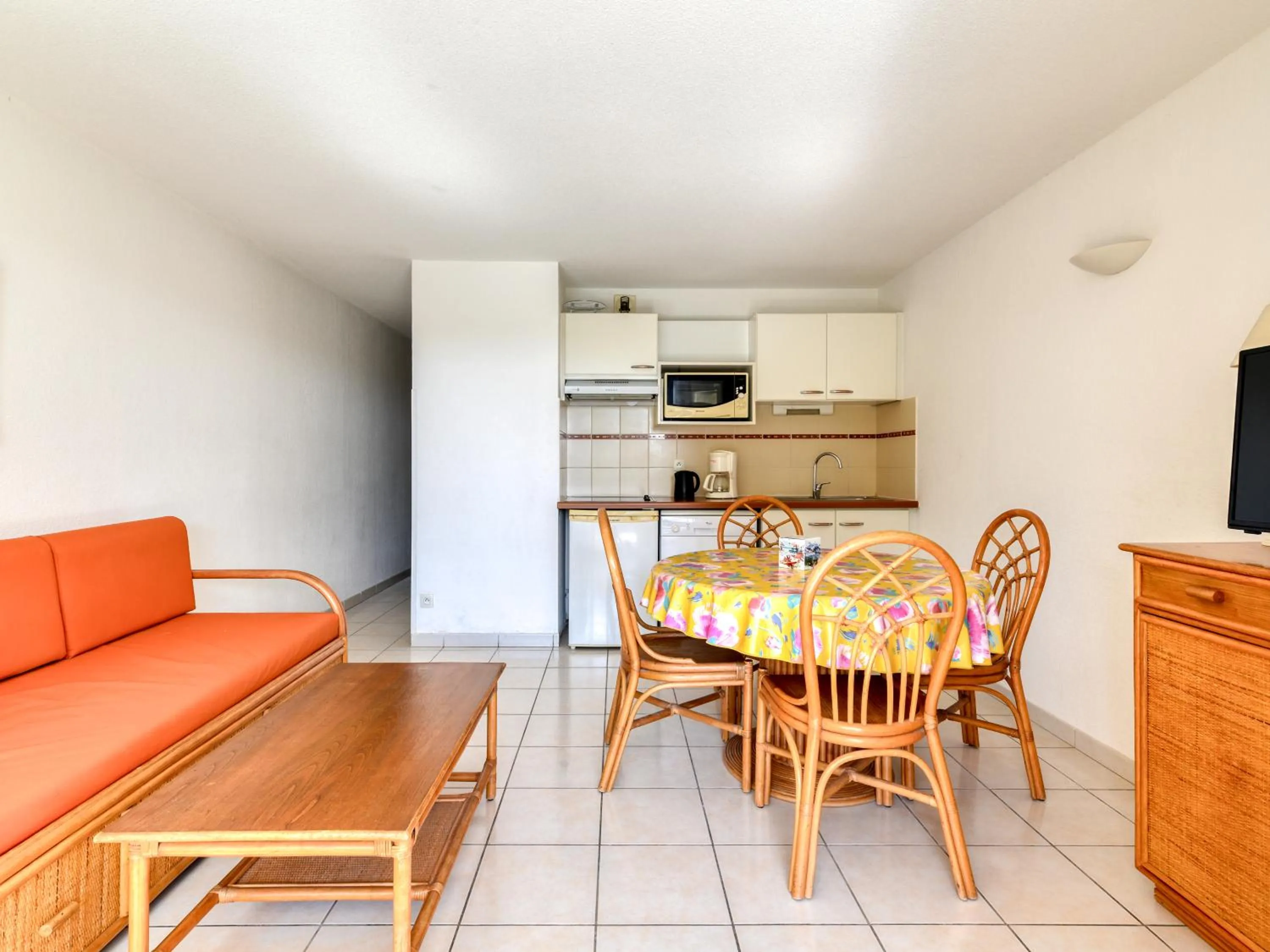 Dining area in Vacancéole - Résidence Alizéa Beach