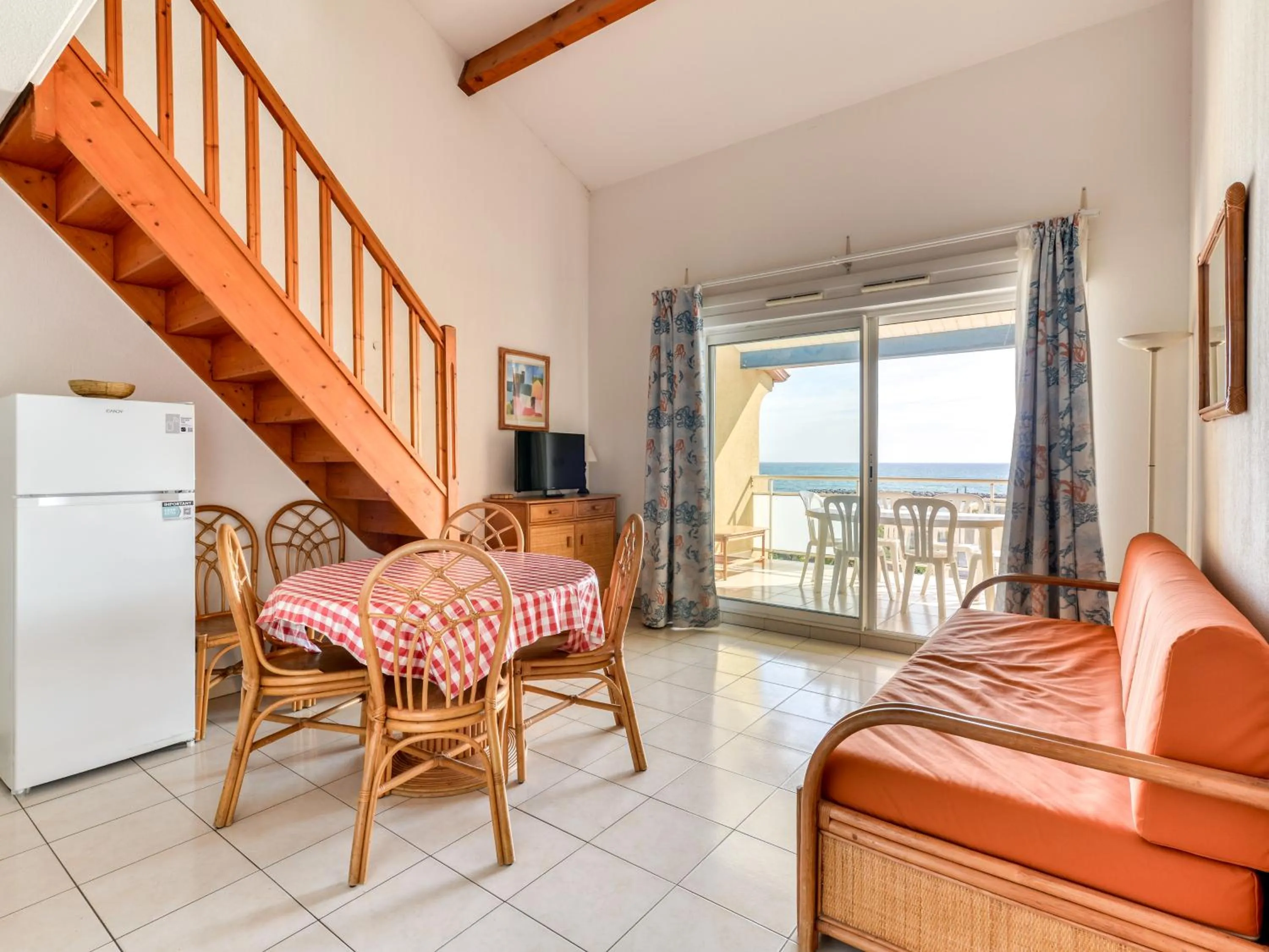 Living room in Vacancéole - Résidence Alizéa Beach