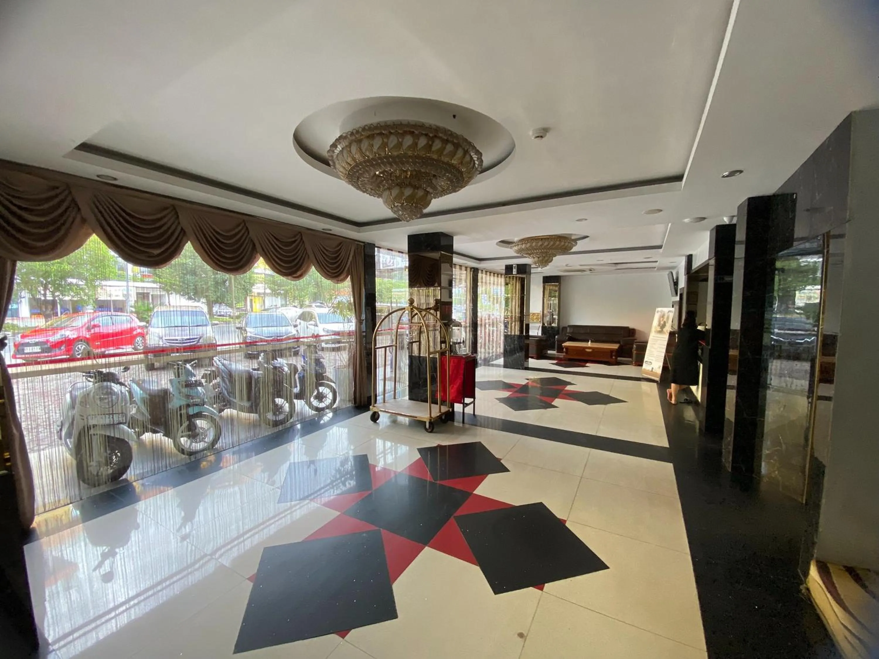 Lobby or reception in Lucky Star Hotel Near Harbour Bay Batam