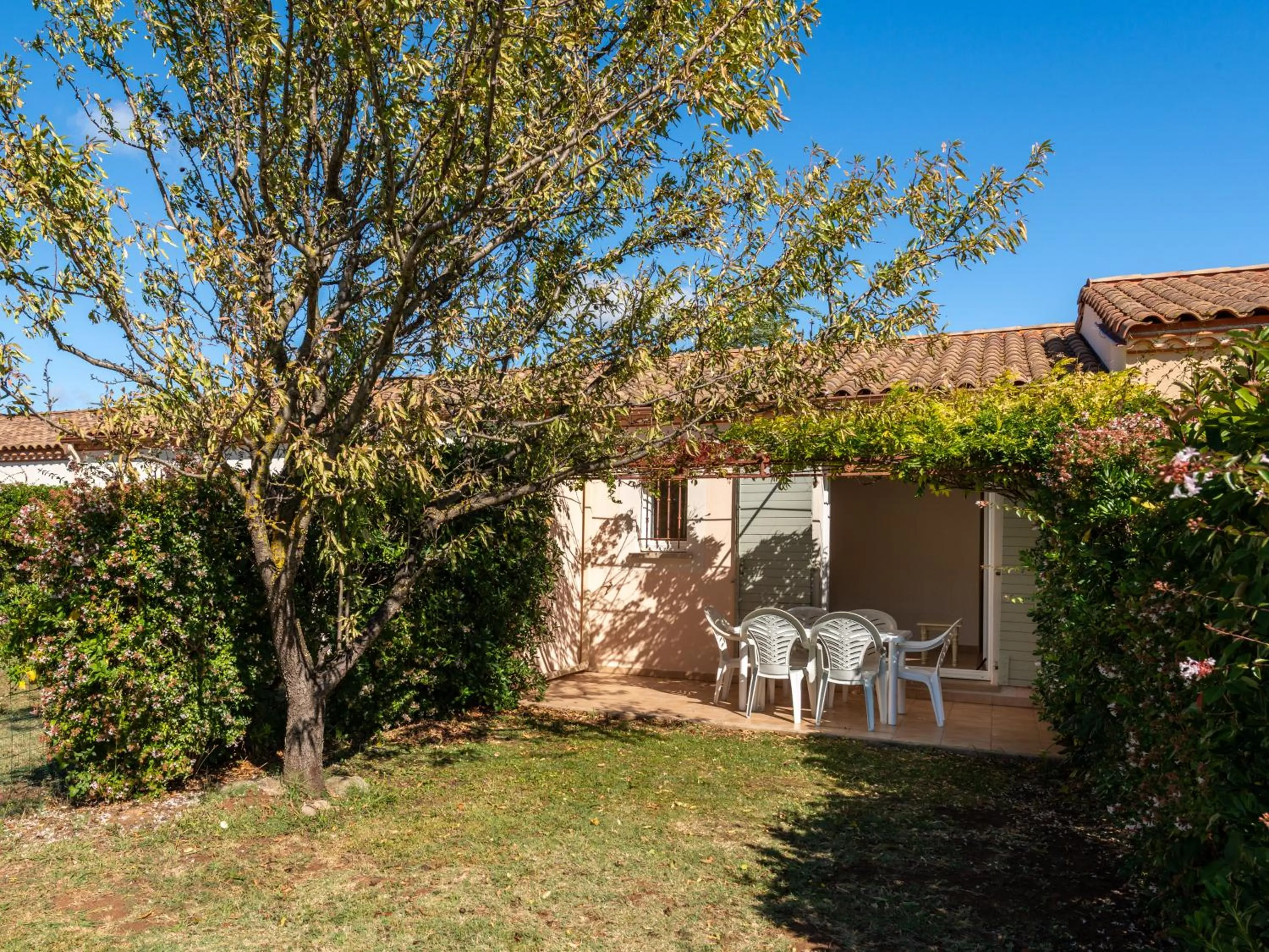 Patio in Vacancéole - Port Minervois, Les Hauts du Lac