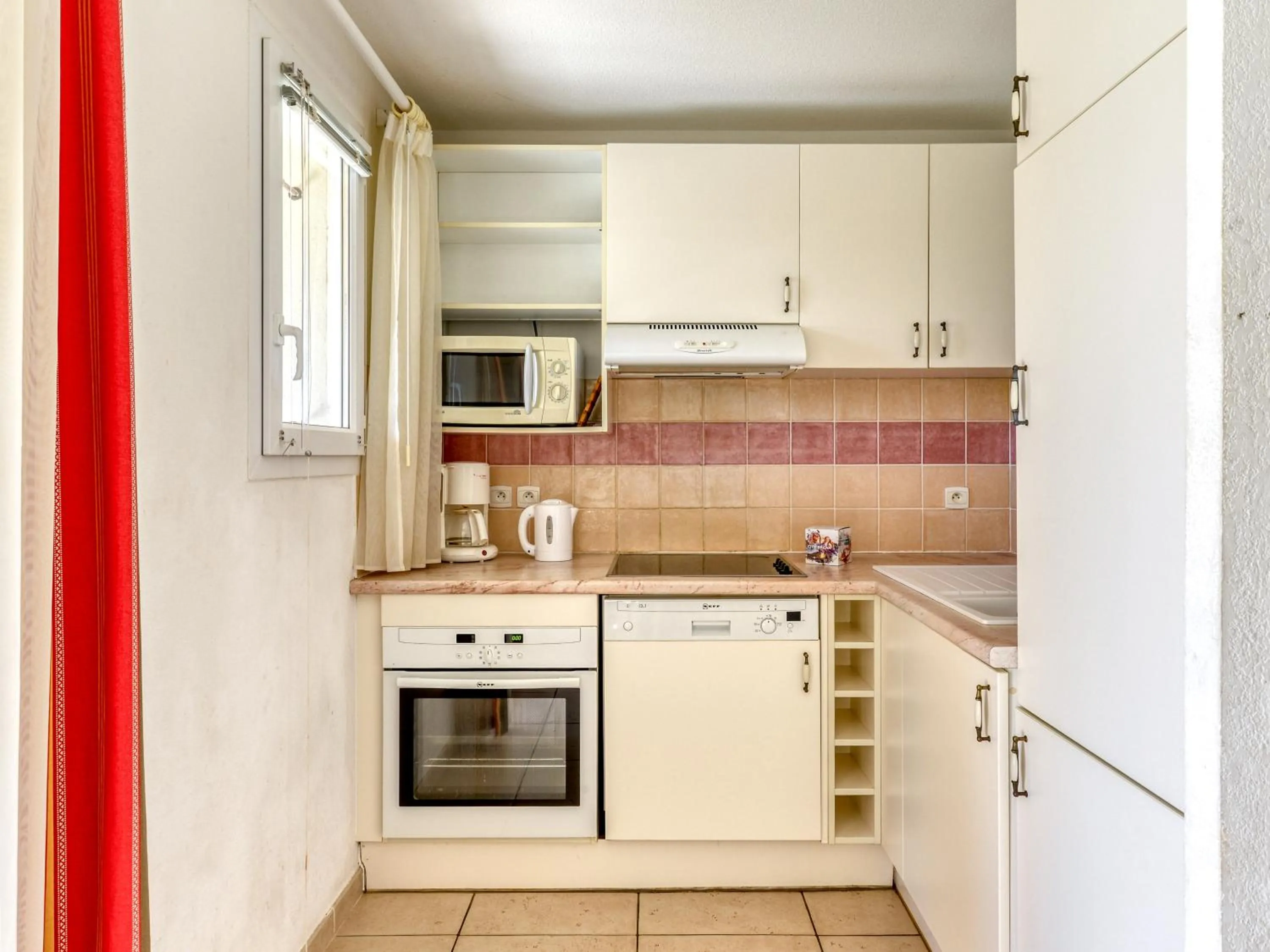 kitchen in Vacancéole - Port Minervois, Les Hauts du Lac