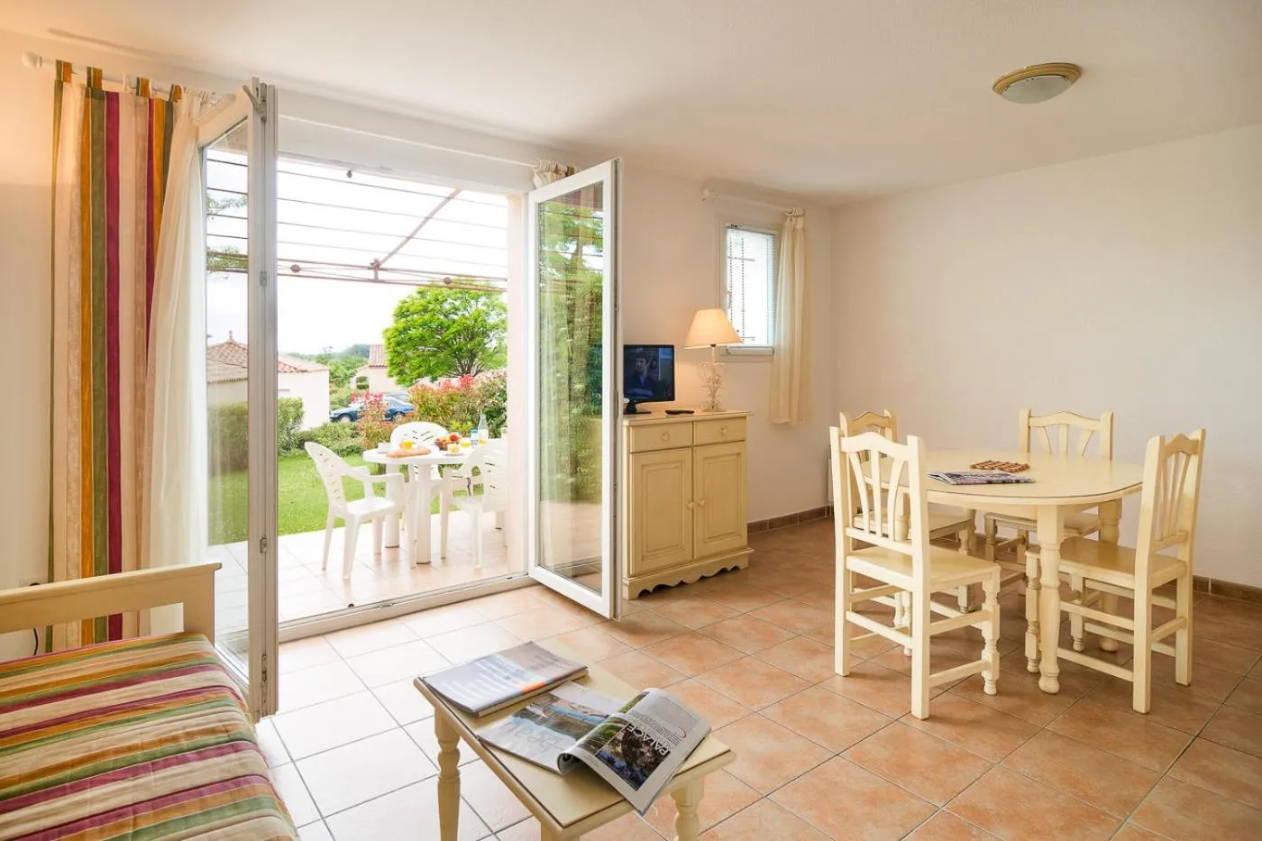 Two-Bedroom House (Wheelchair Accessible) in Vacancéole - Port Minervois, Les Hauts du Lac
