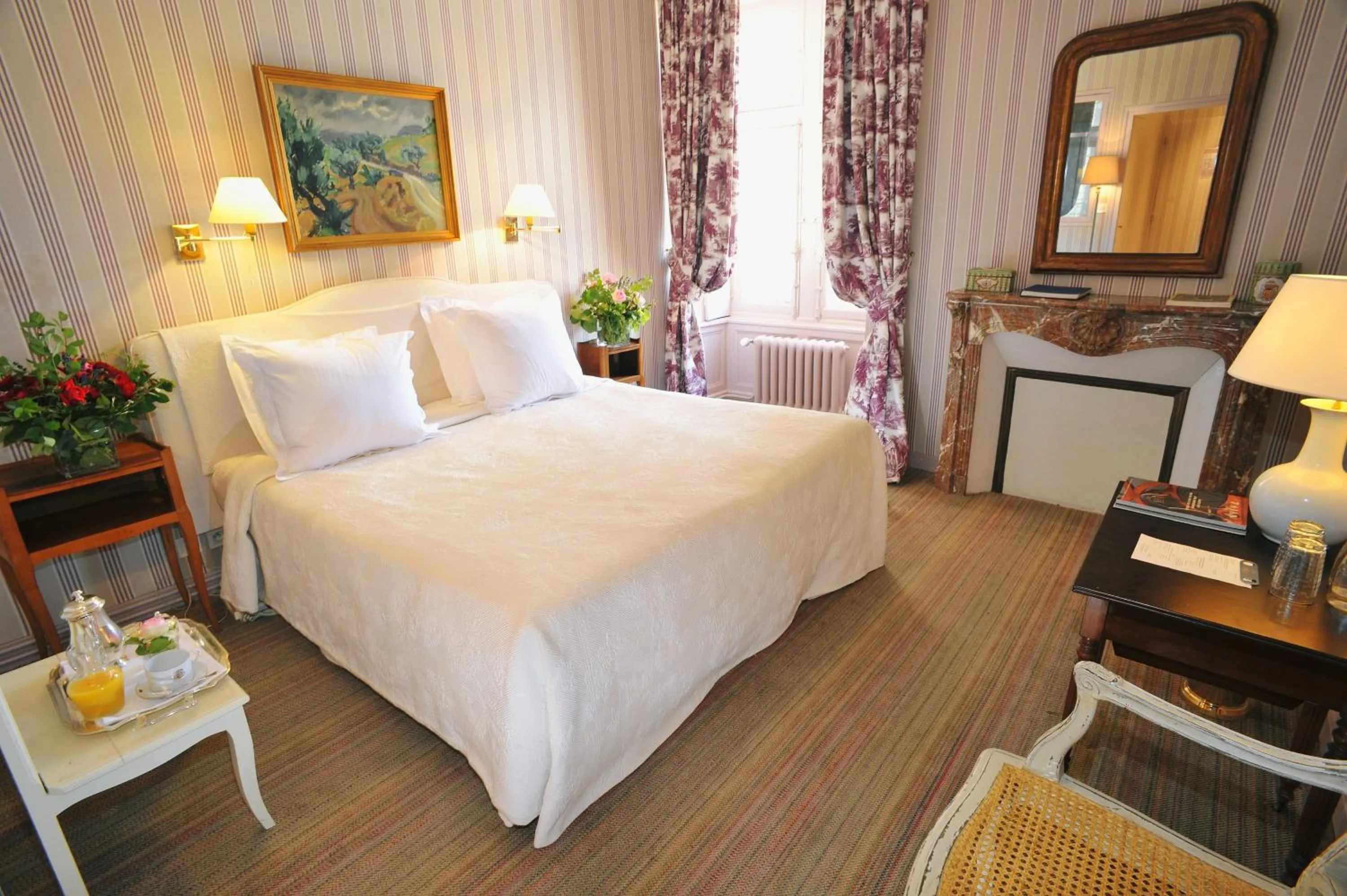 Photo of the whole room, Bed in Château De La Bourdaisière