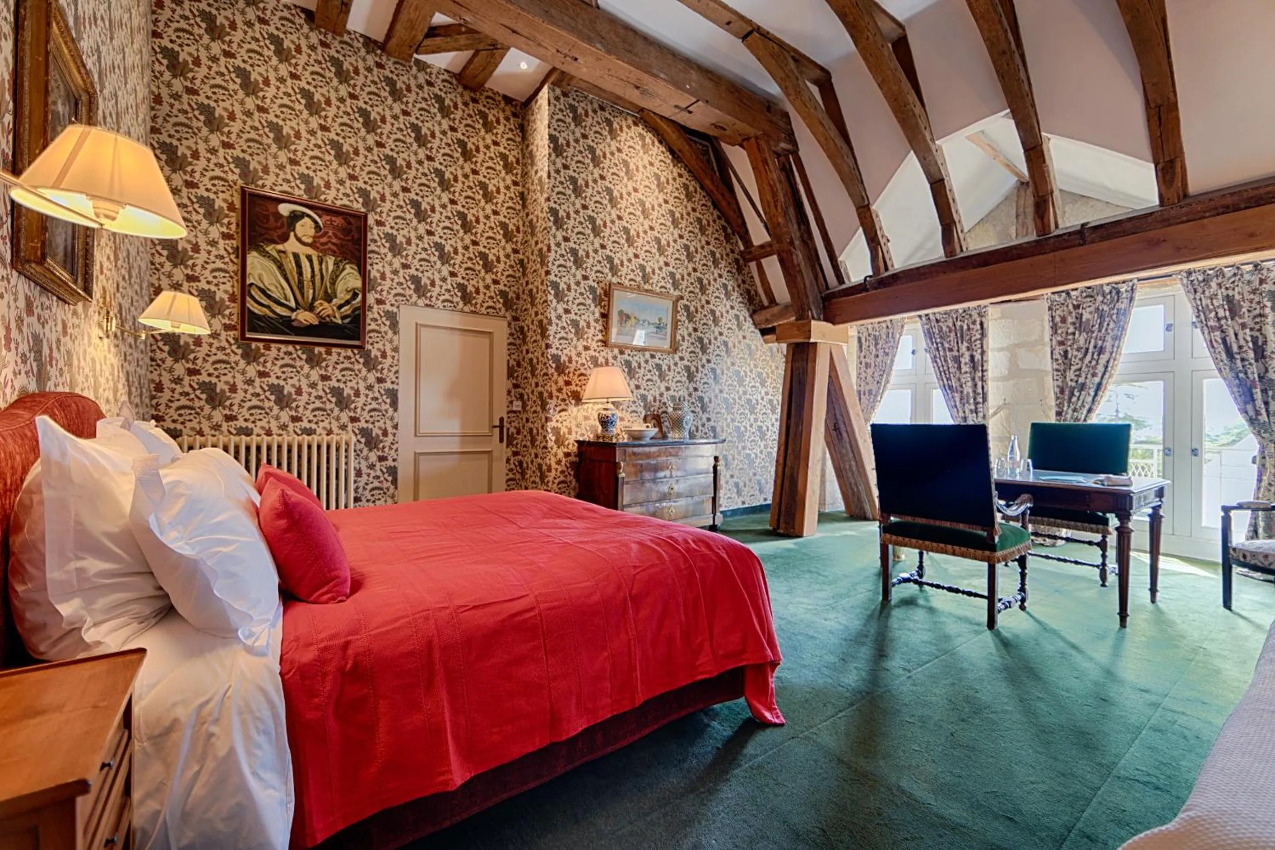 Photo of the whole room, Bed in Château De La Bourdaisière
