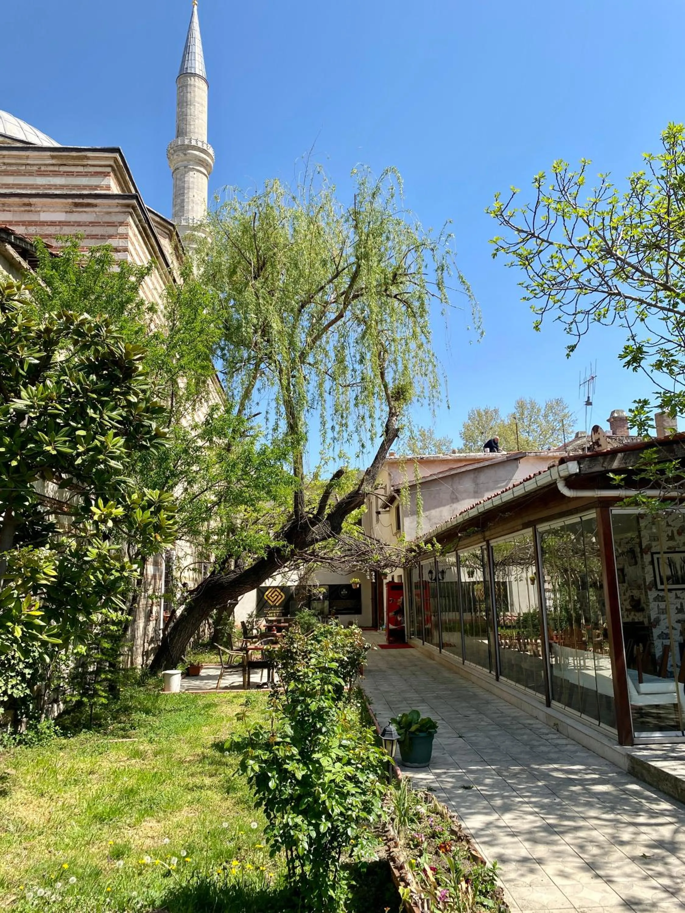 Garden in Taşhan Hotel