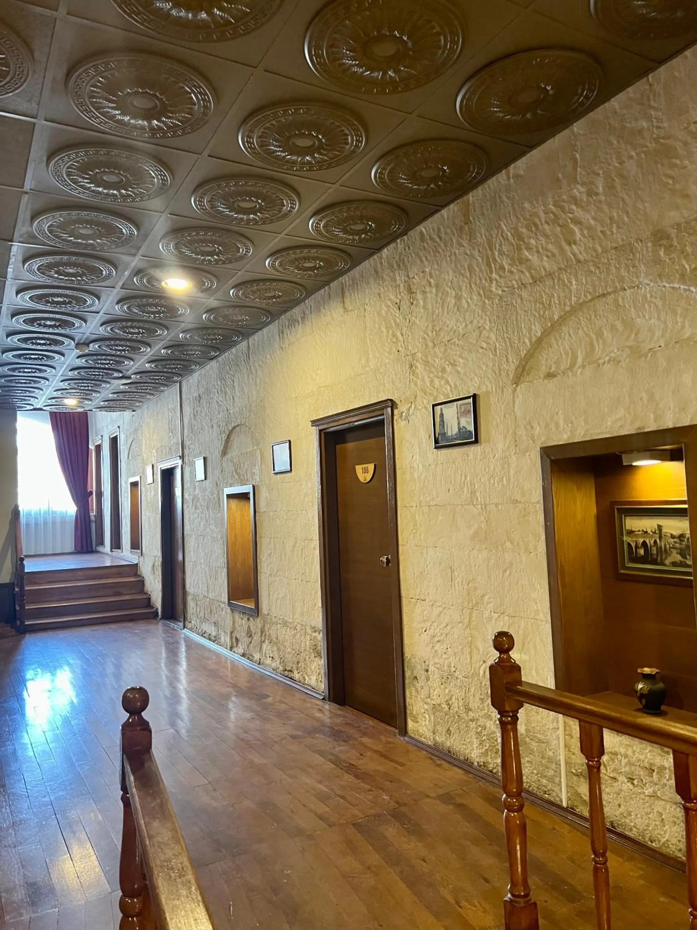 Photo of the whole room in Taşhan Hotel