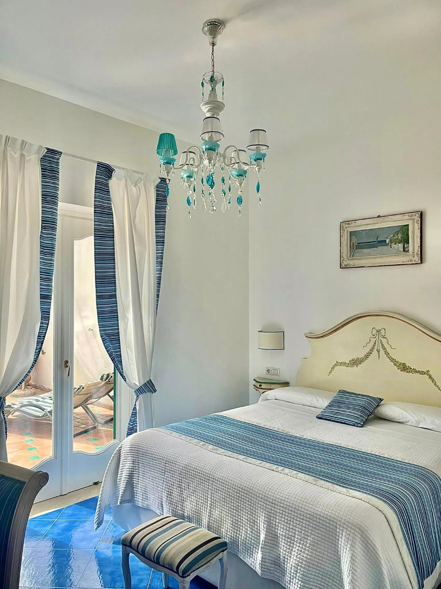 Bedroom, Bed in Hotel Villa Delle Palme in Positano