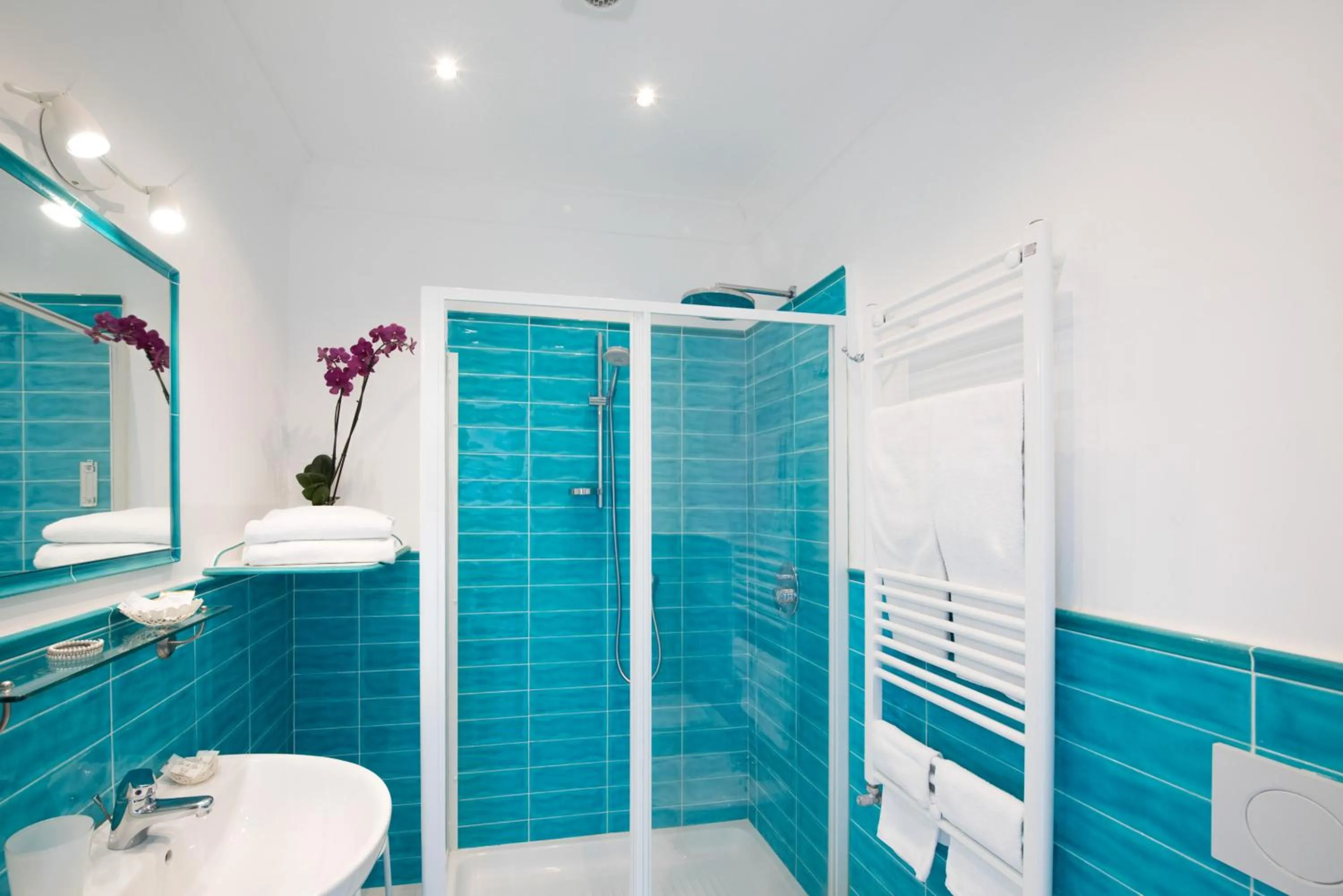 Bathroom in Hotel Villa Delle Palme in Positano