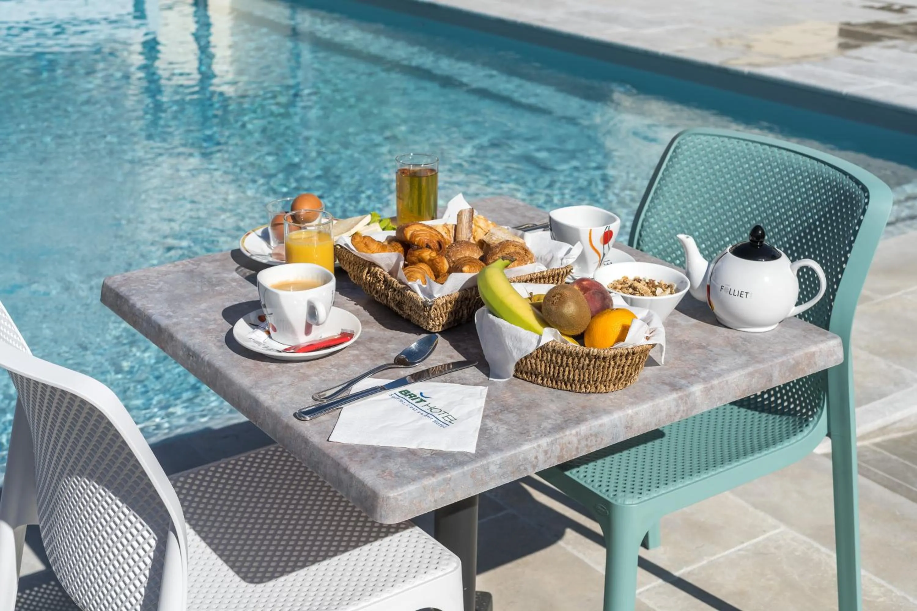 Patio in Brit Hotel Angers Parc Expo - L'Acropole