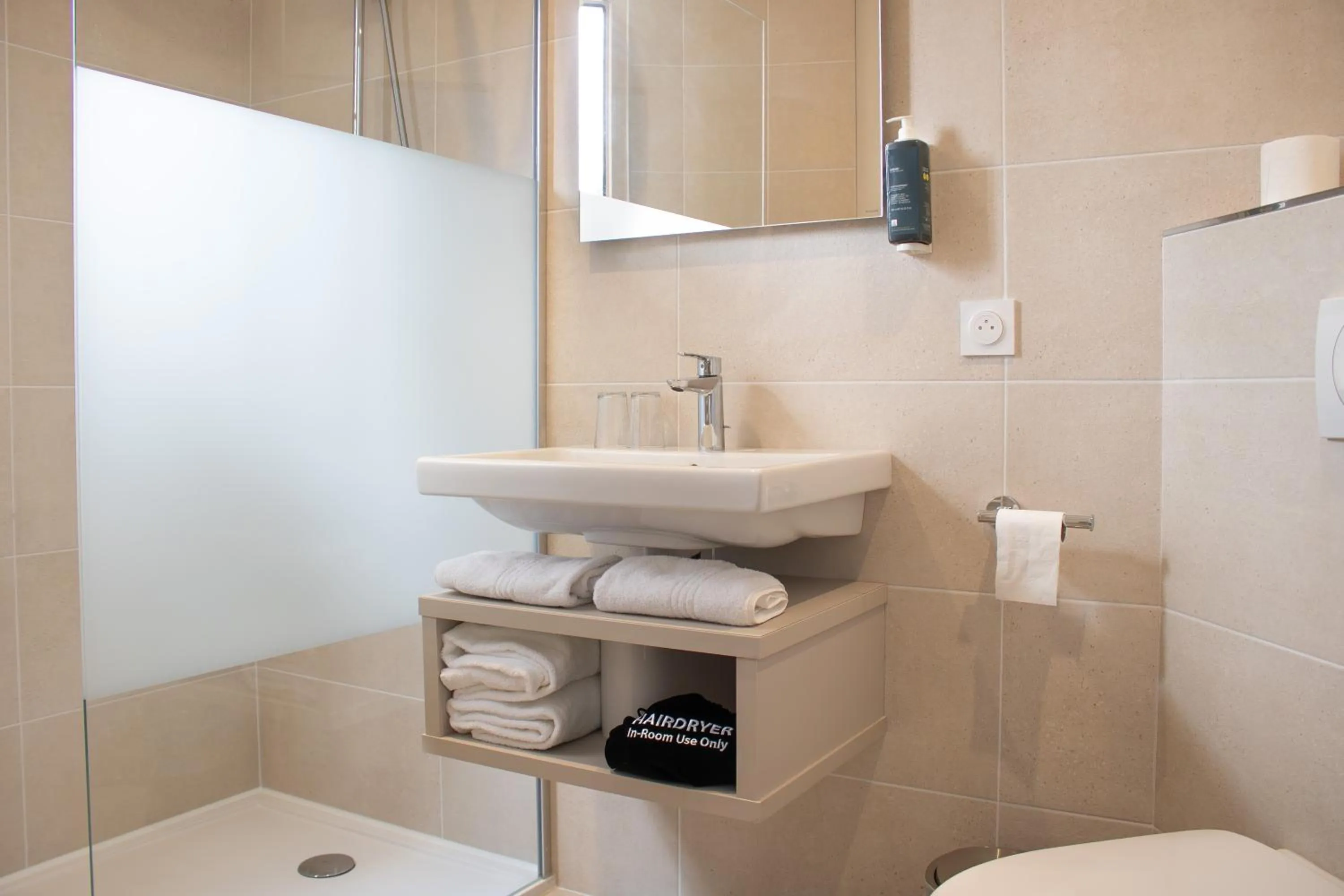 Brit Hotel Angers Parc Expo - L'Acropole