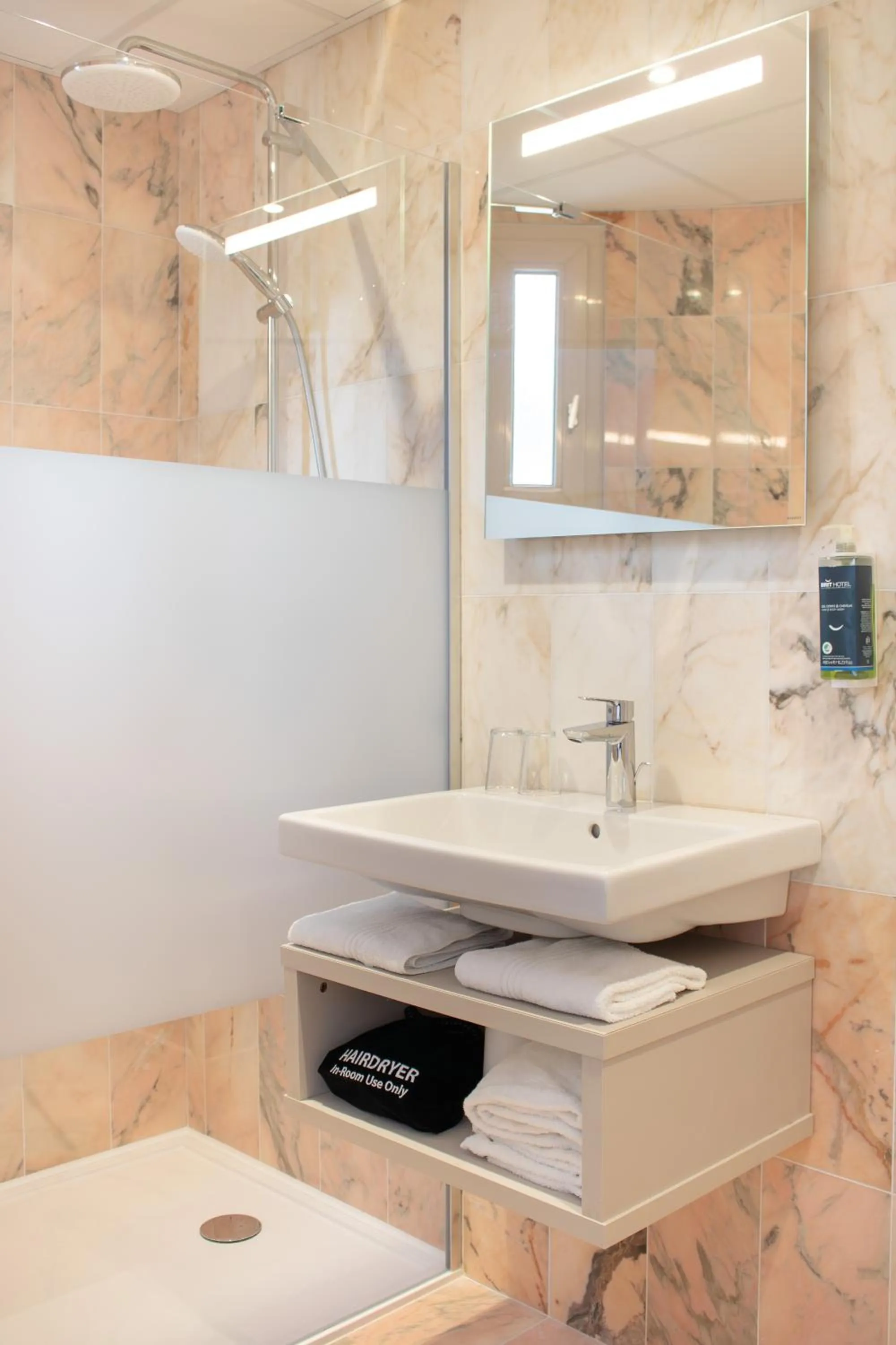 Brit Hotel Angers Parc Expo - L'Acropole