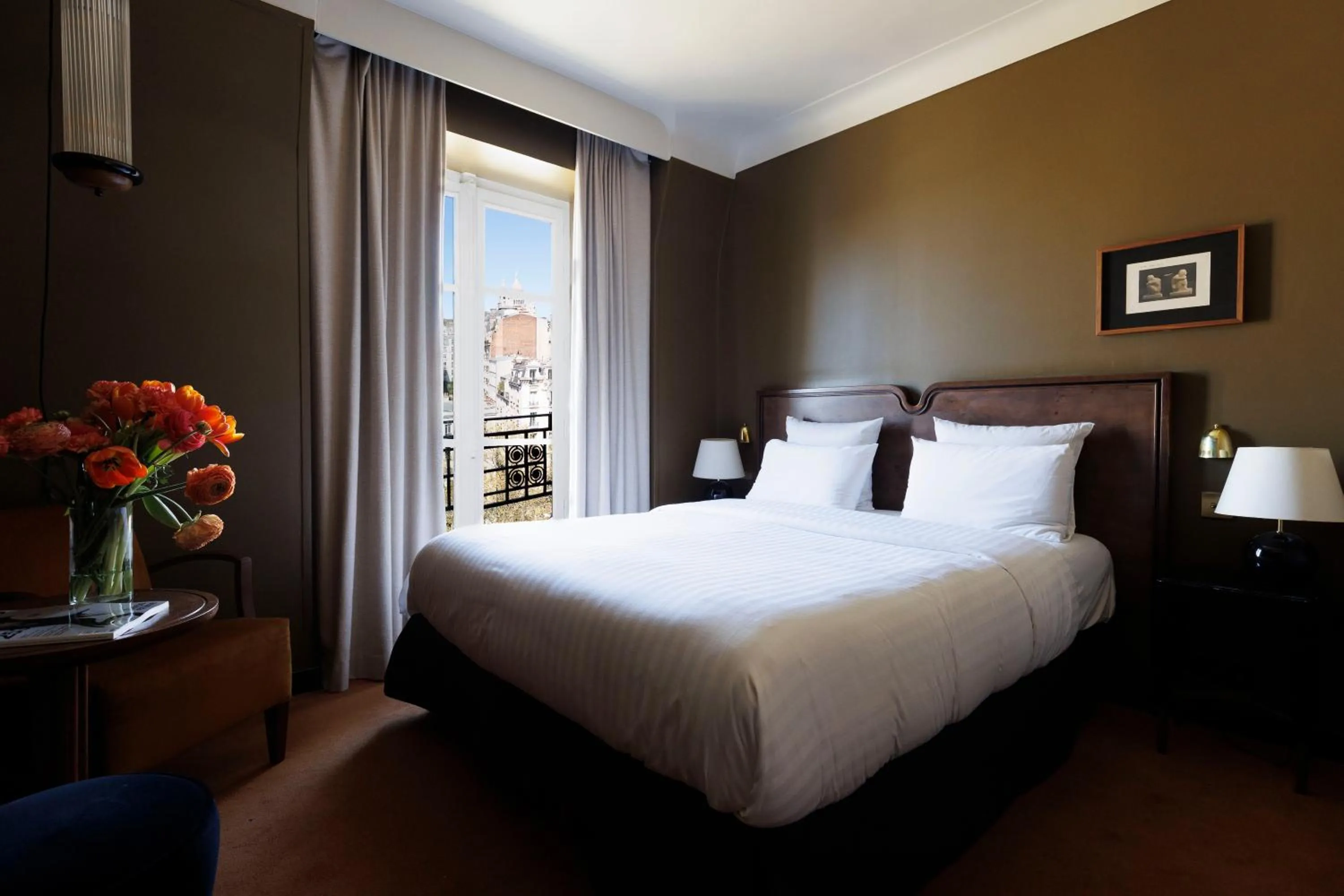 Photo of the whole room, Bed in Hotel Rochechouart, a Member of Design Hotels - Orso Hotels