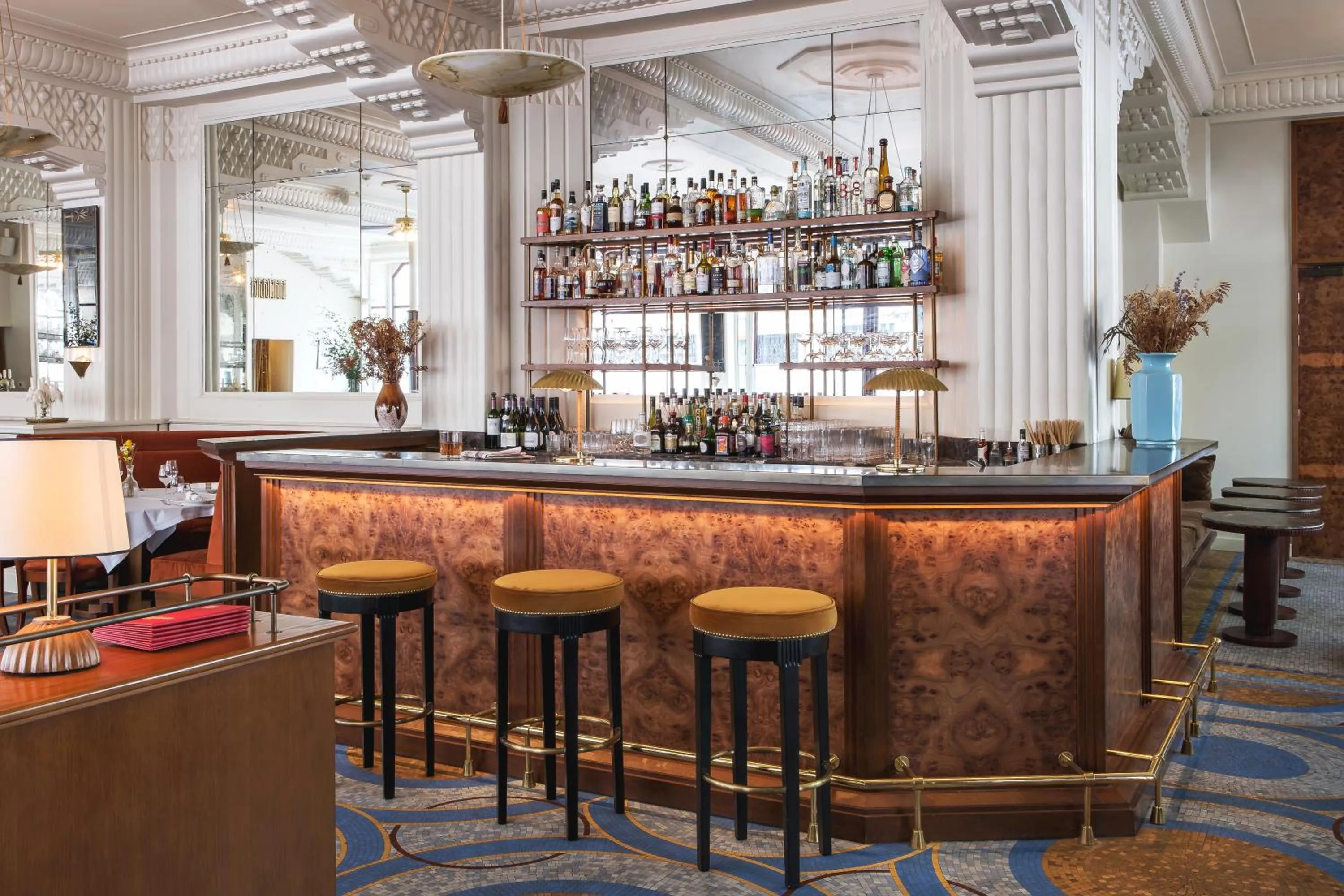 Lounge or bar in Hotel Rochechouart, a Member of Design Hotels - Orso Hotels