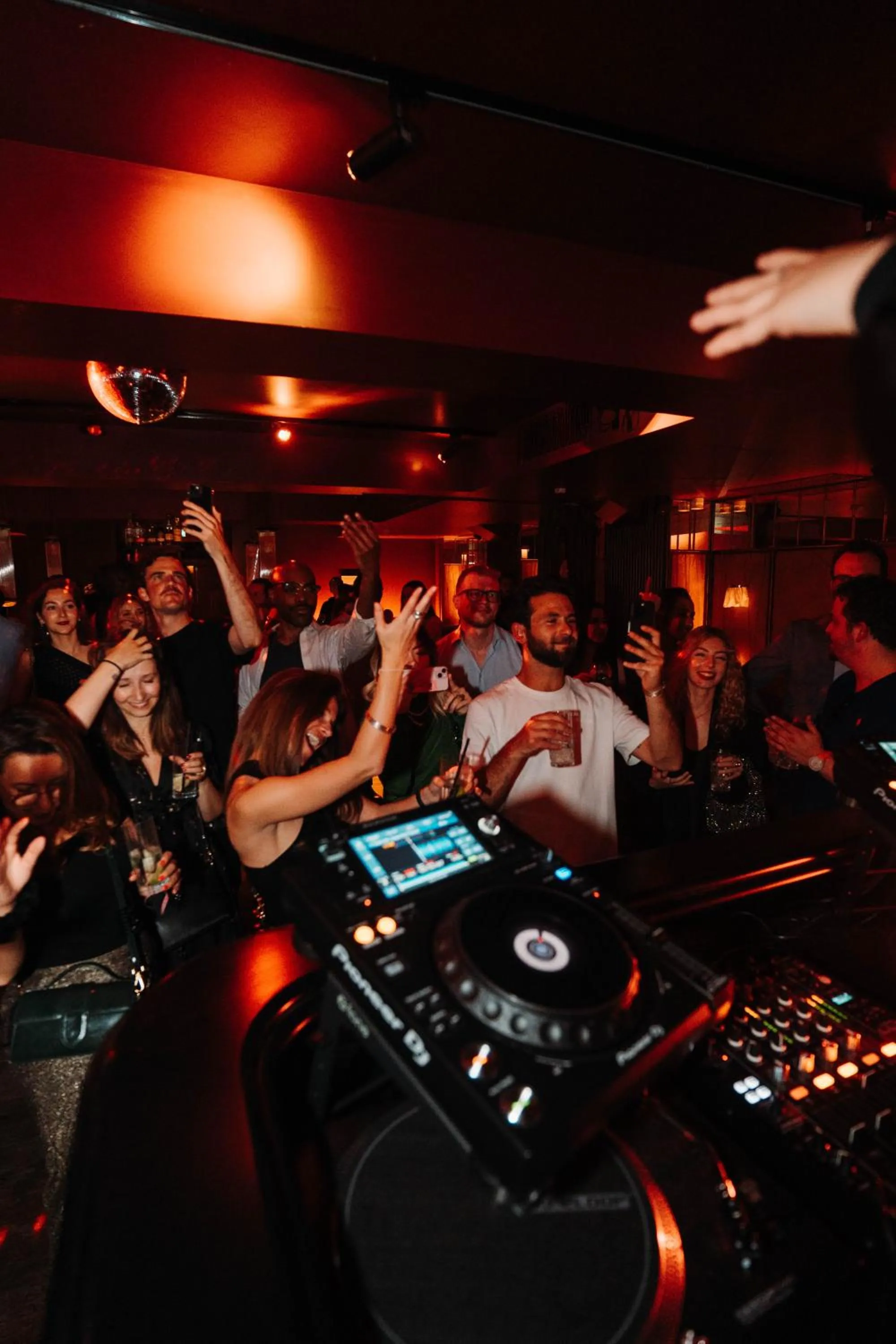 Nightclub / DJ in Hotel Rochechouart, a Member of Design Hotels - Orso Hotels