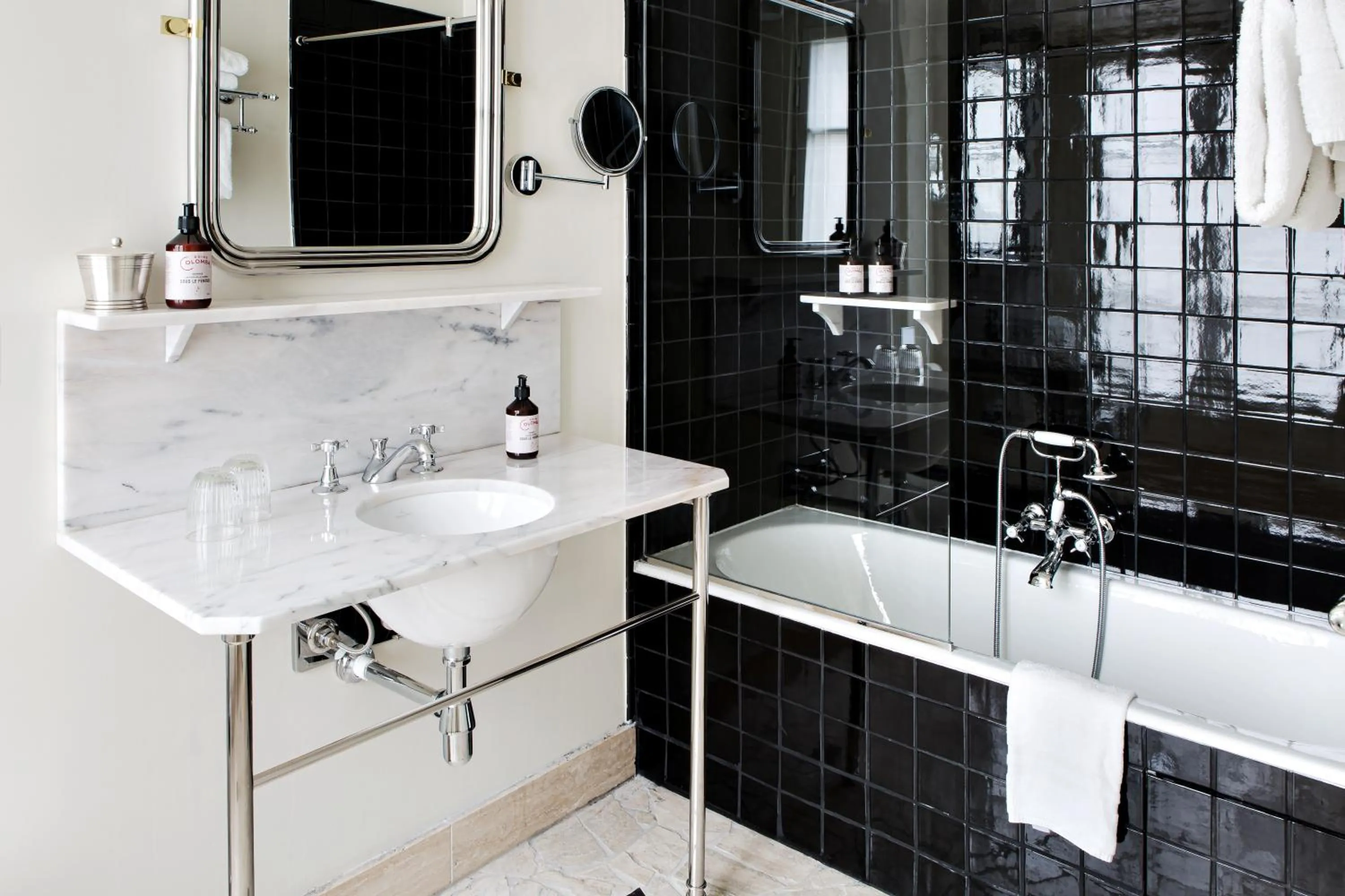Bathroom in Hotel Rochechouart, a Member of Design Hotels - Orso Hotels