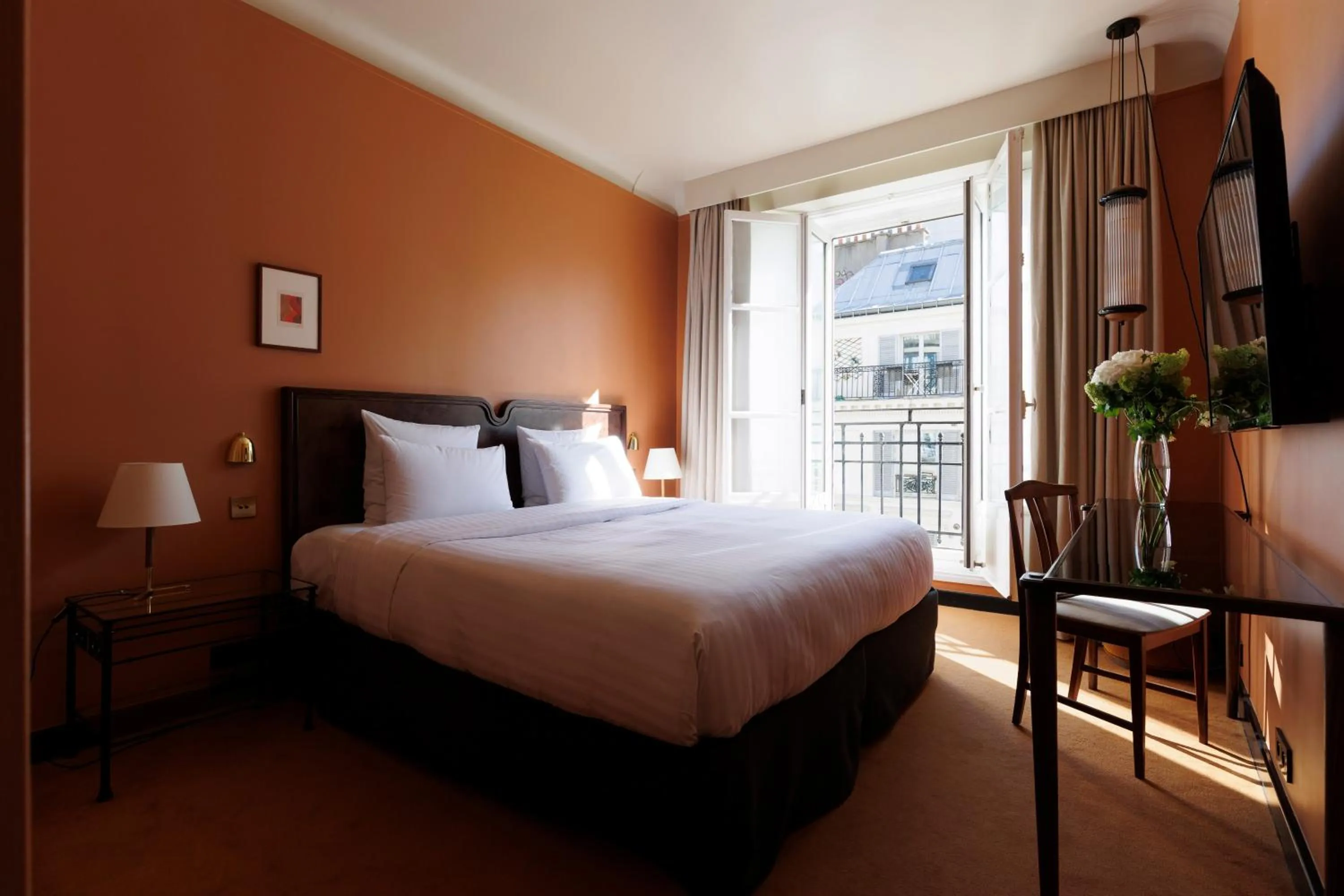 Photo of the whole room, Bed in Hotel Rochechouart, a Member of Design Hotels - Orso Hotels
