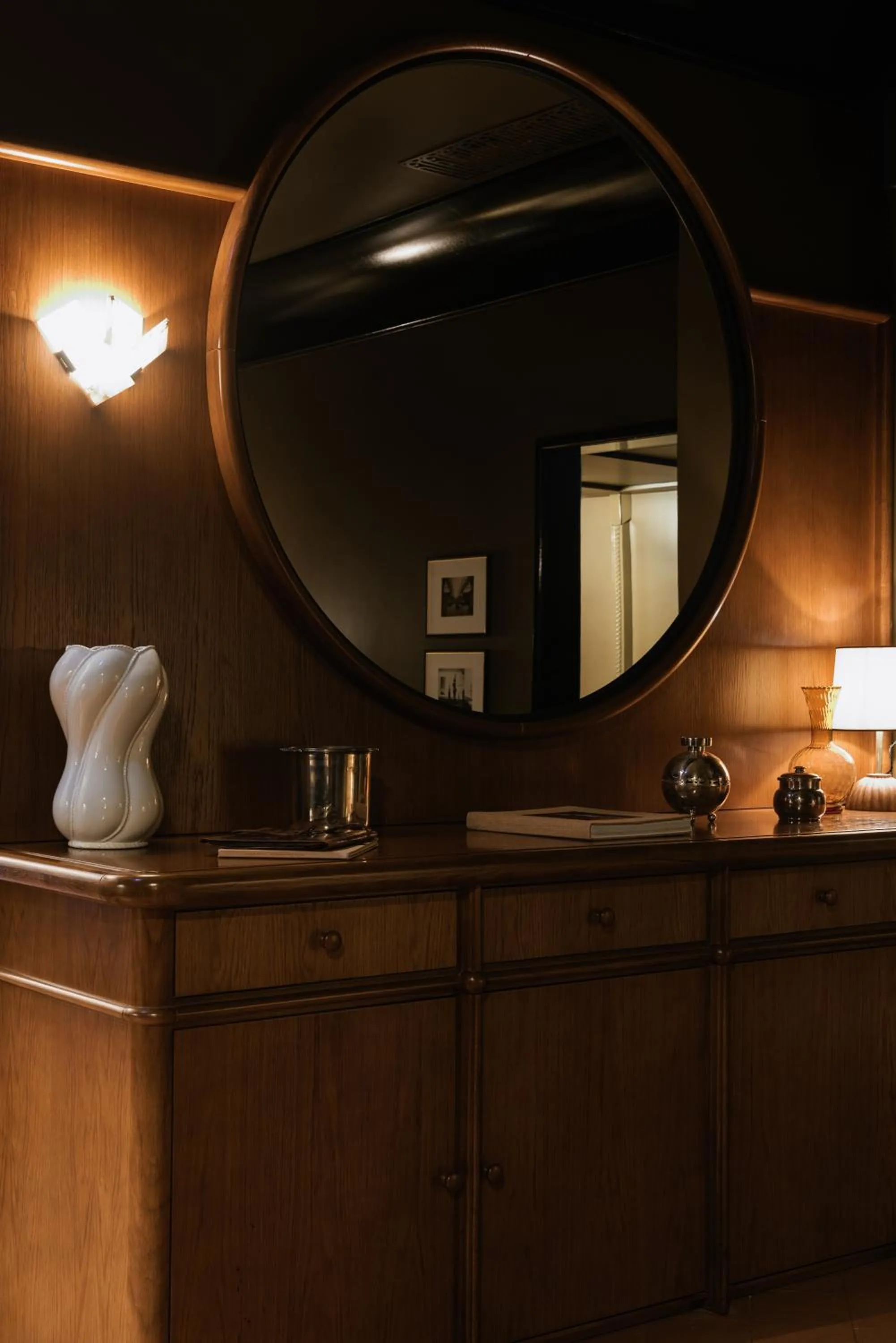 Lobby or reception in Hotel Rochechouart, a Member of Design Hotels - Orso Hotels