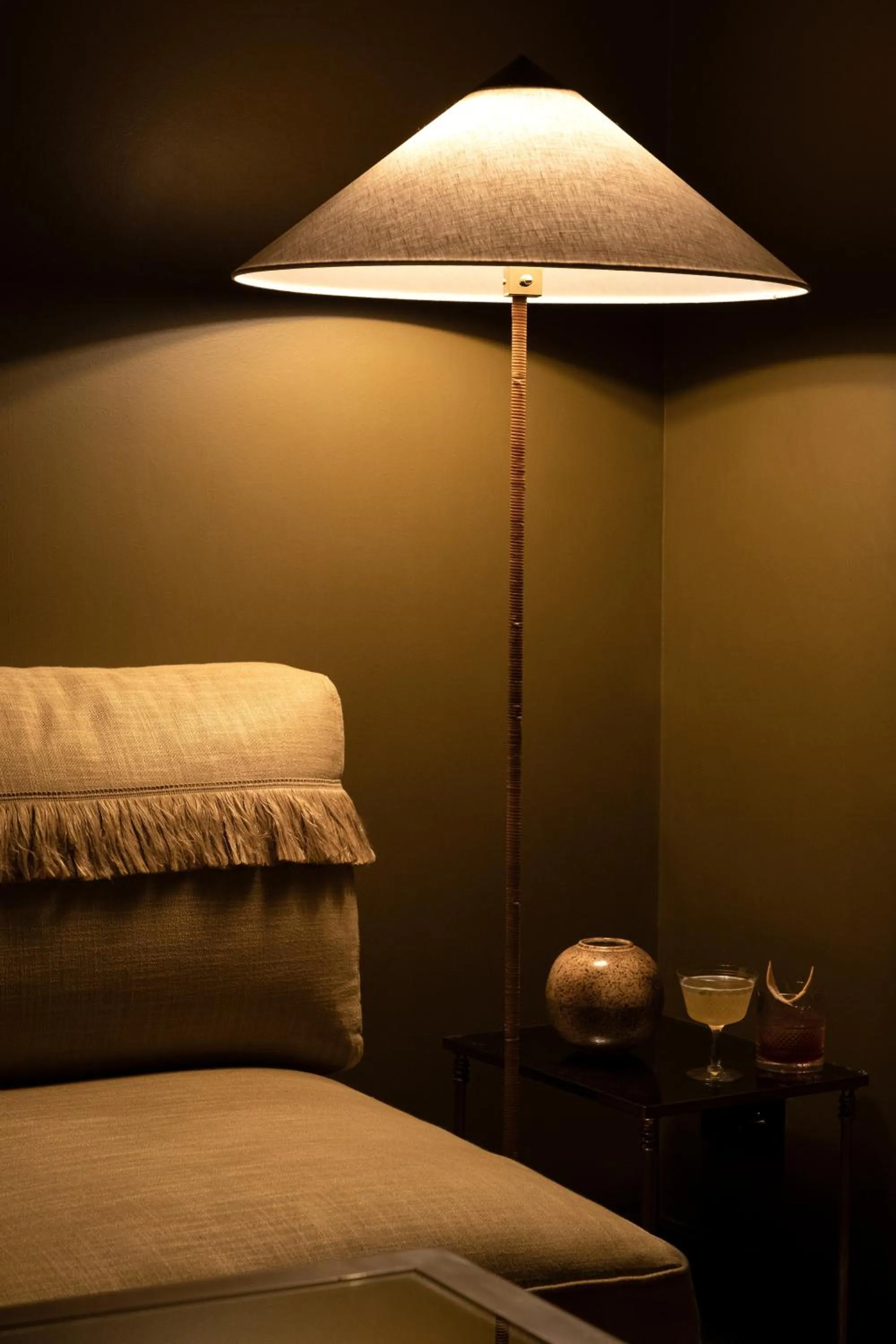 Lobby or reception, Bed in Hotel Rochechouart, a Member of Design Hotels - Orso Hotels