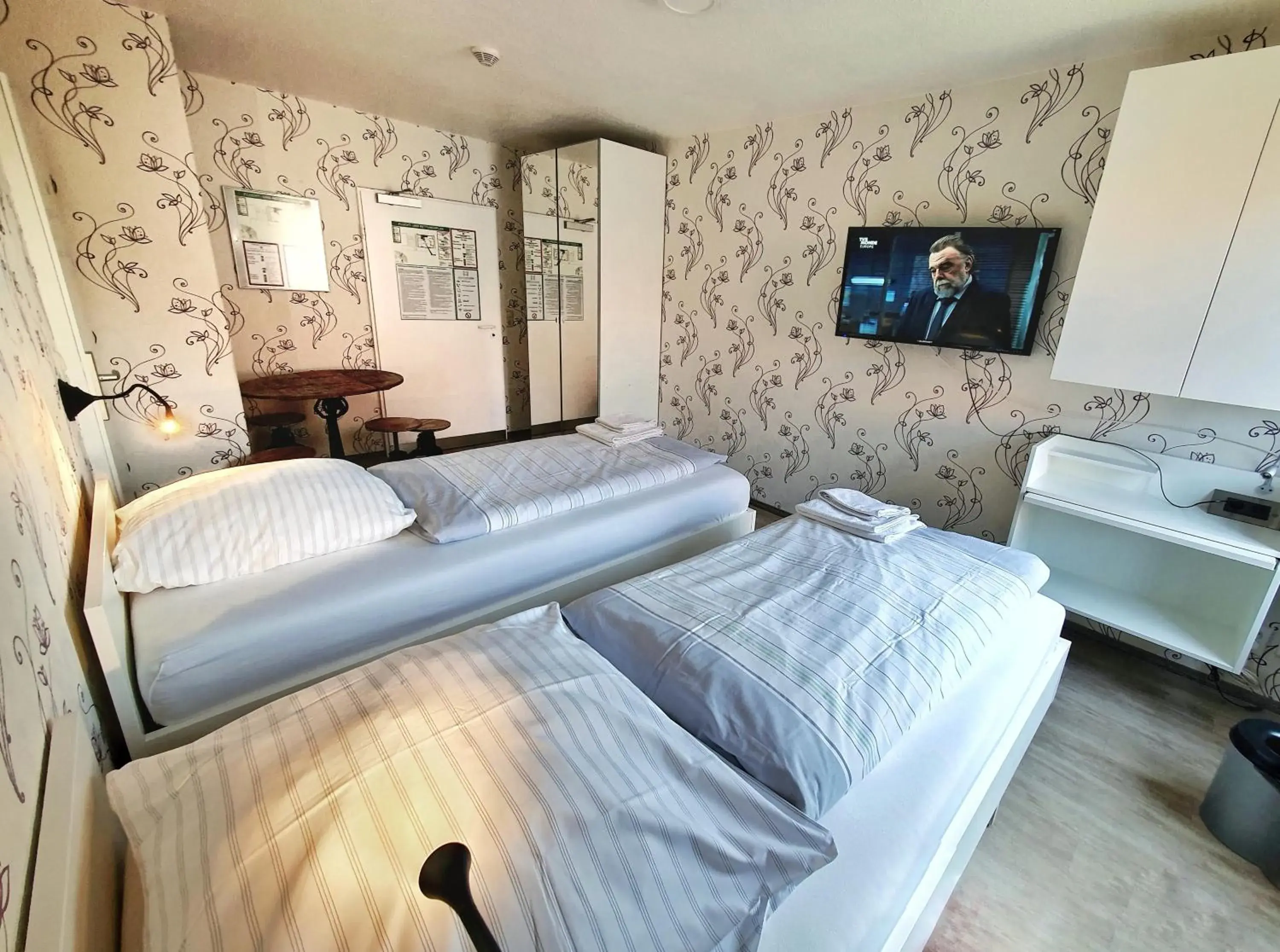 Two-Bedroom Apartment in Aparthotel B & L Two-Bedroom Apartment in Aparthotel B & L