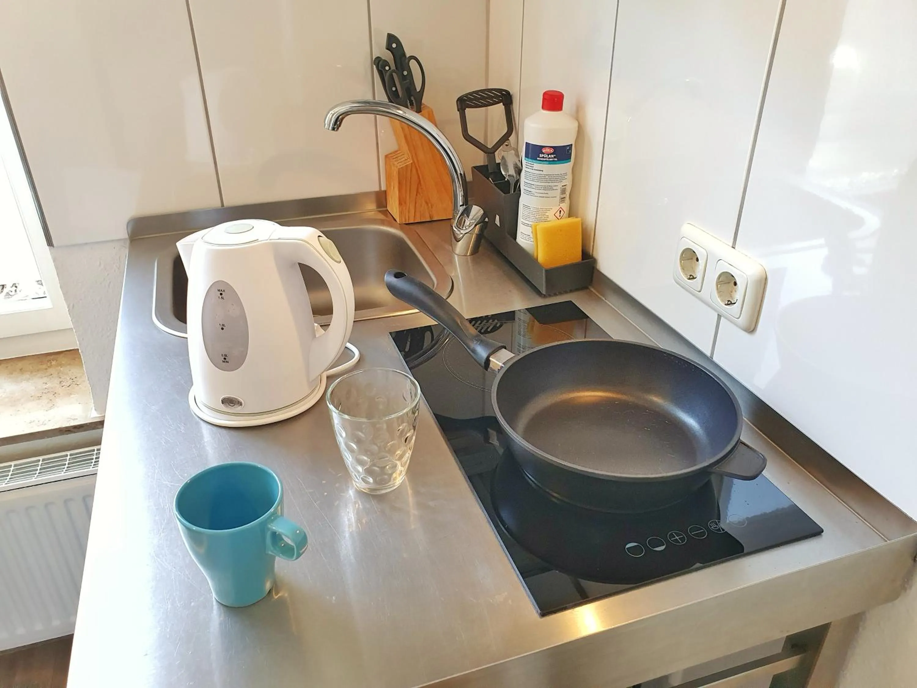 Kitchen or kitchenette in Aparthotel B & L