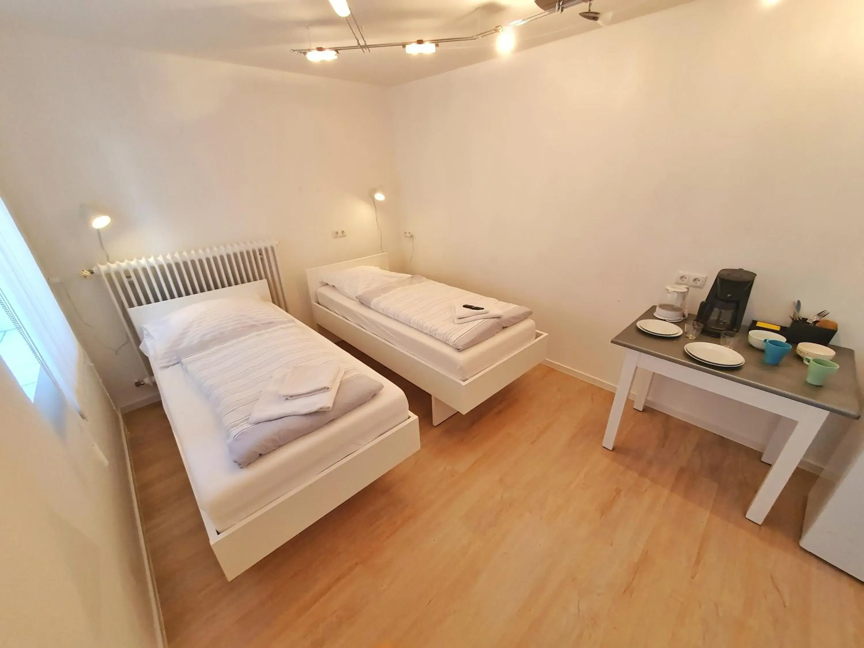 Budget Double Room in Aparthotel B & L Budget Double Room in Aparthotel B & L