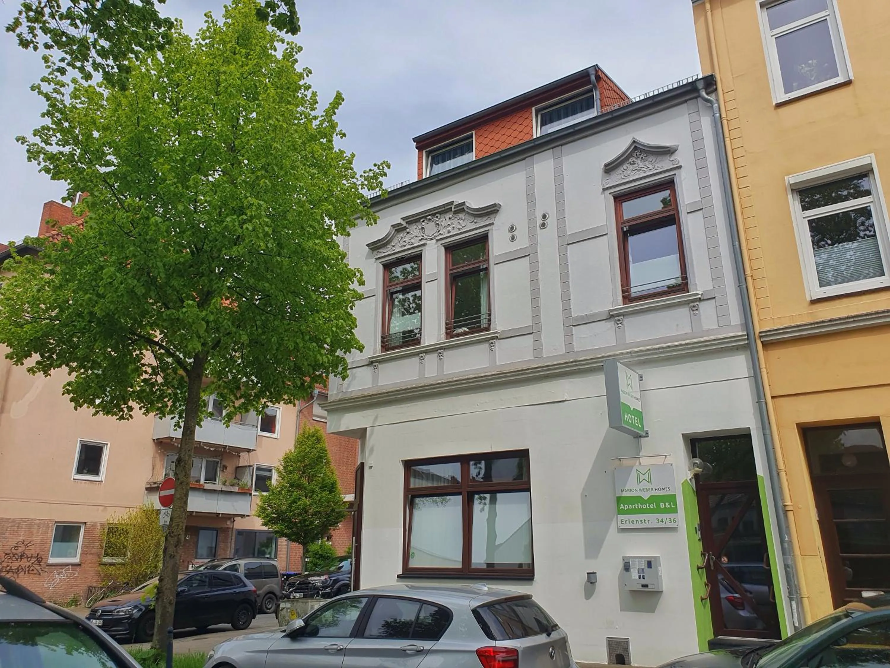 Facade/entrance in Aparthotel B & L