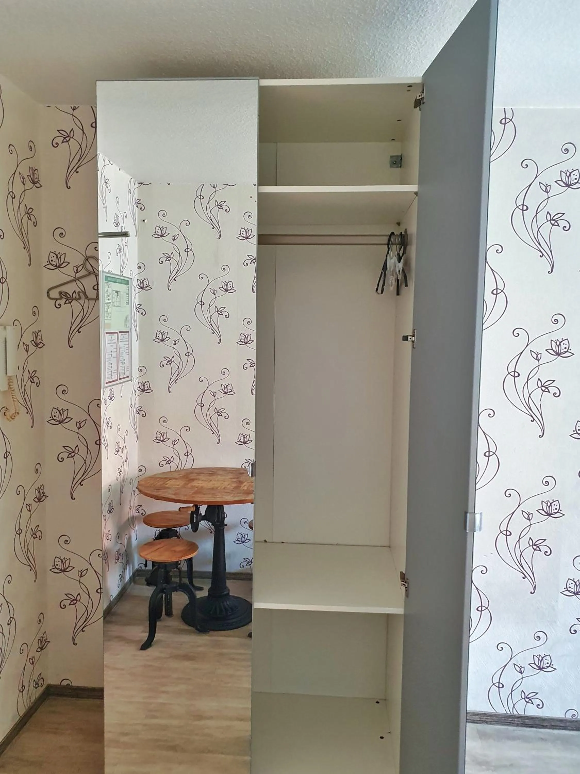 hair dresser in Aparthotel B & L