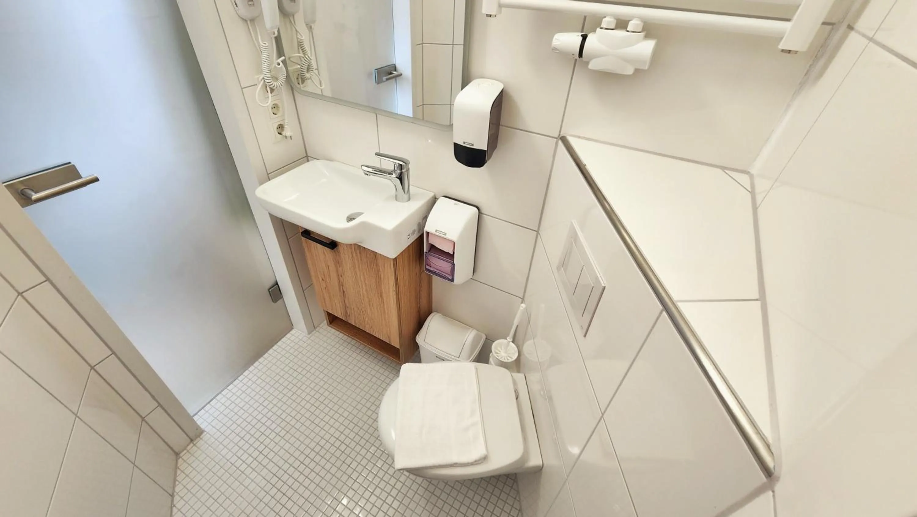 Bathroom in Aparthotel B & L