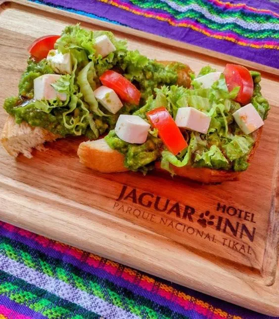 Restaurant/places to eat in Hotel Jaguar Inn Tikal