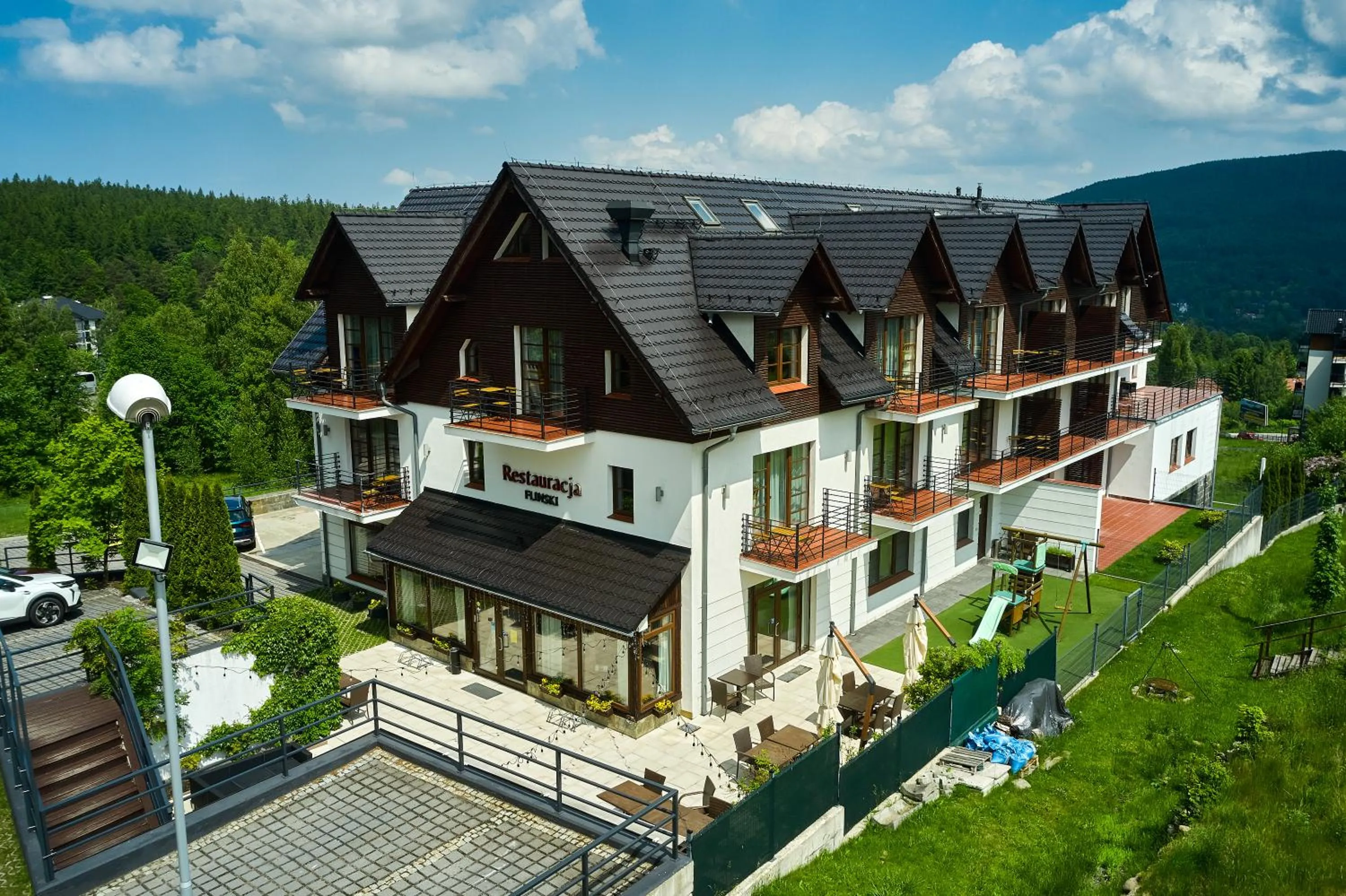Property building in Flinski Sport X SPA, Boutique X Art