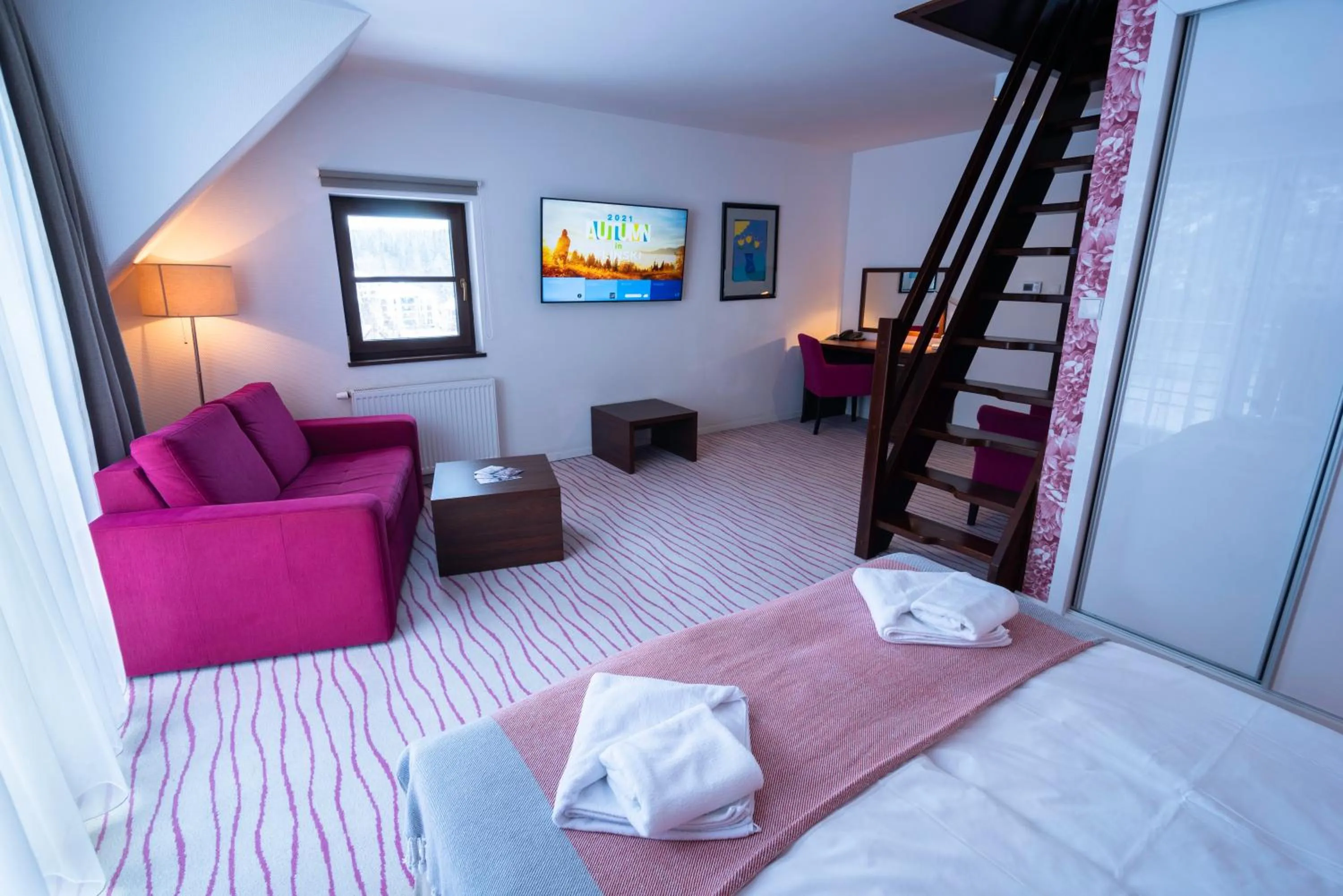 Bed in Flinski Sport X SPA, Boutique X Art