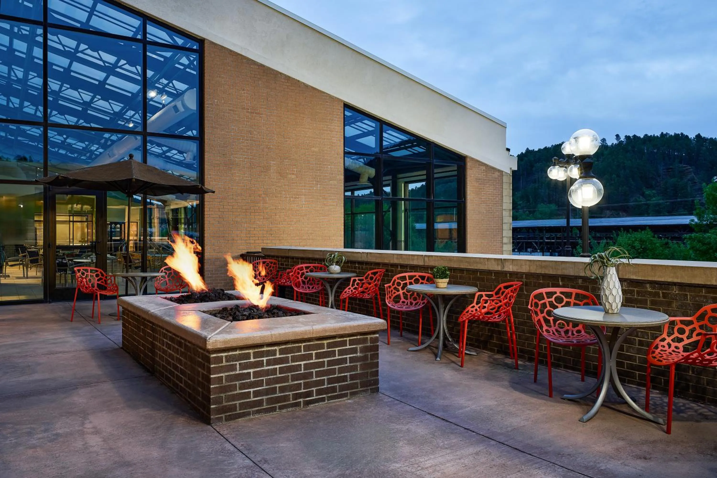 Patio in SpringHill Suites by Marriott Deadwood