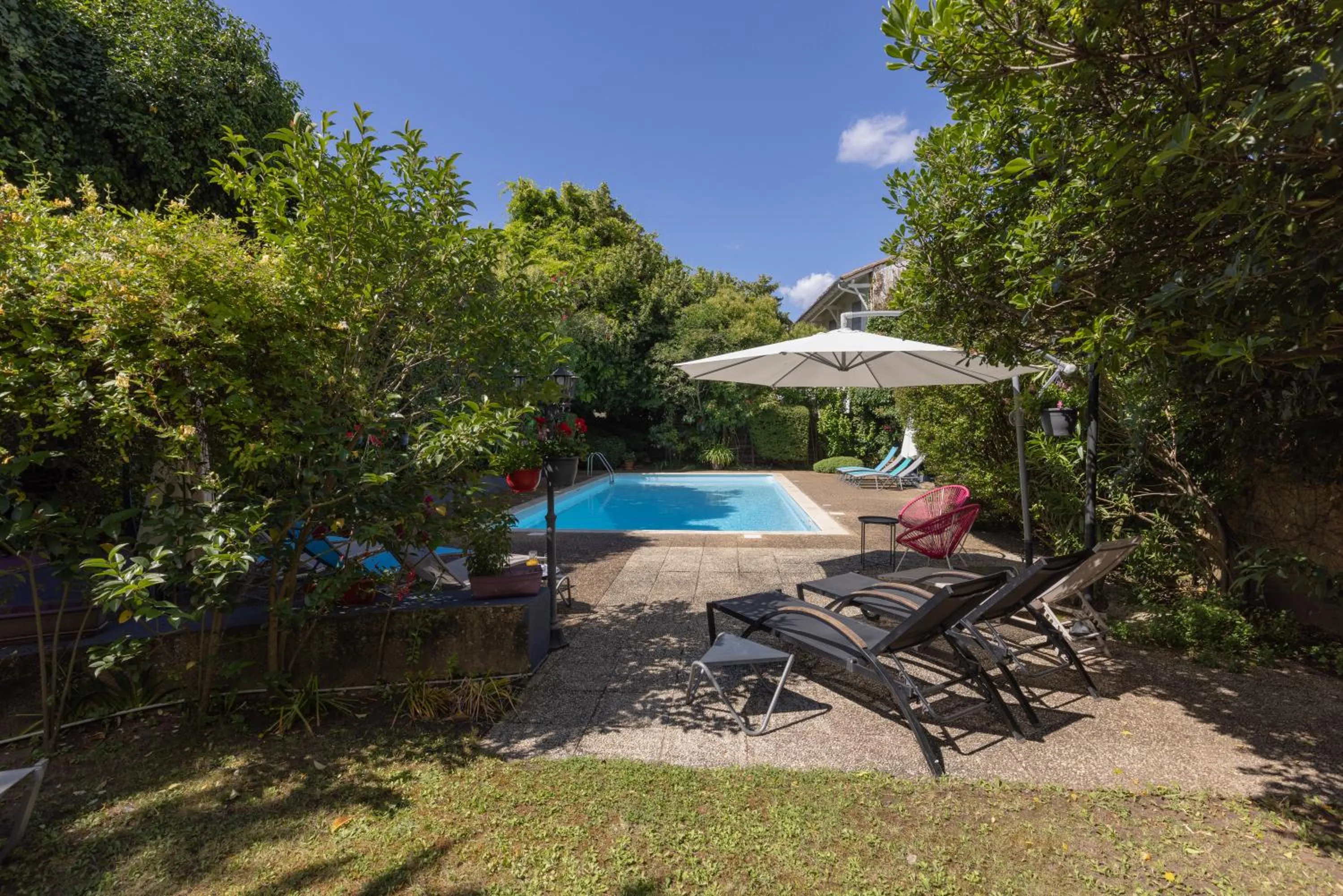 Garden in The Originals City, Hôtel de Bordeaux, Bergerac centre