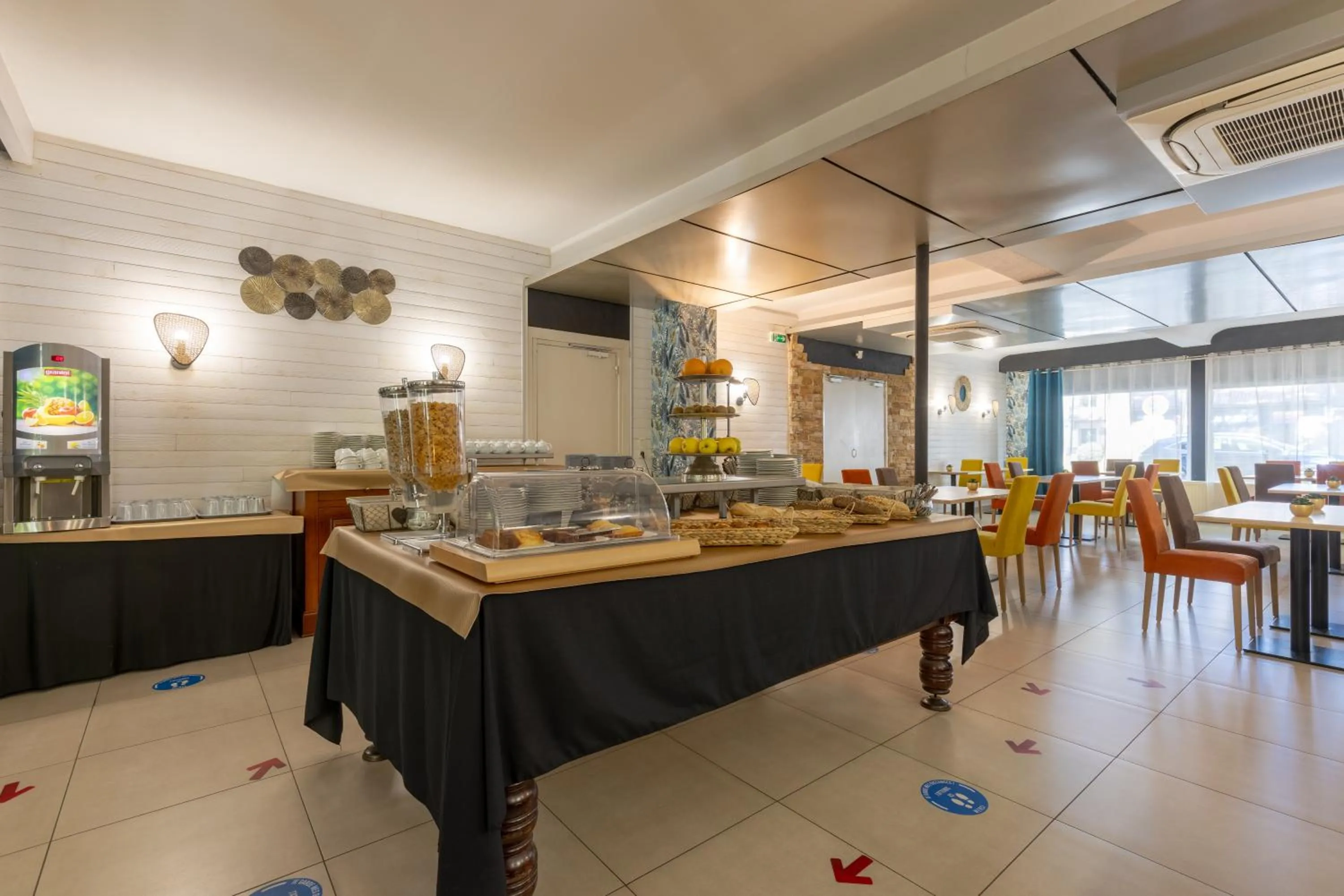 Property building in The Originals City, Hôtel de Bordeaux, Bergerac centre