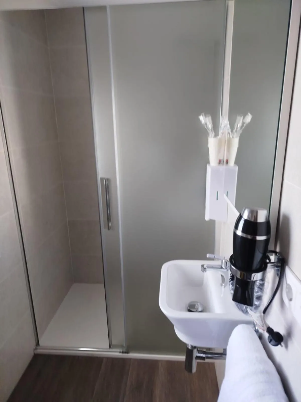 Hotel Canaima Bruma 1,5 k Camino