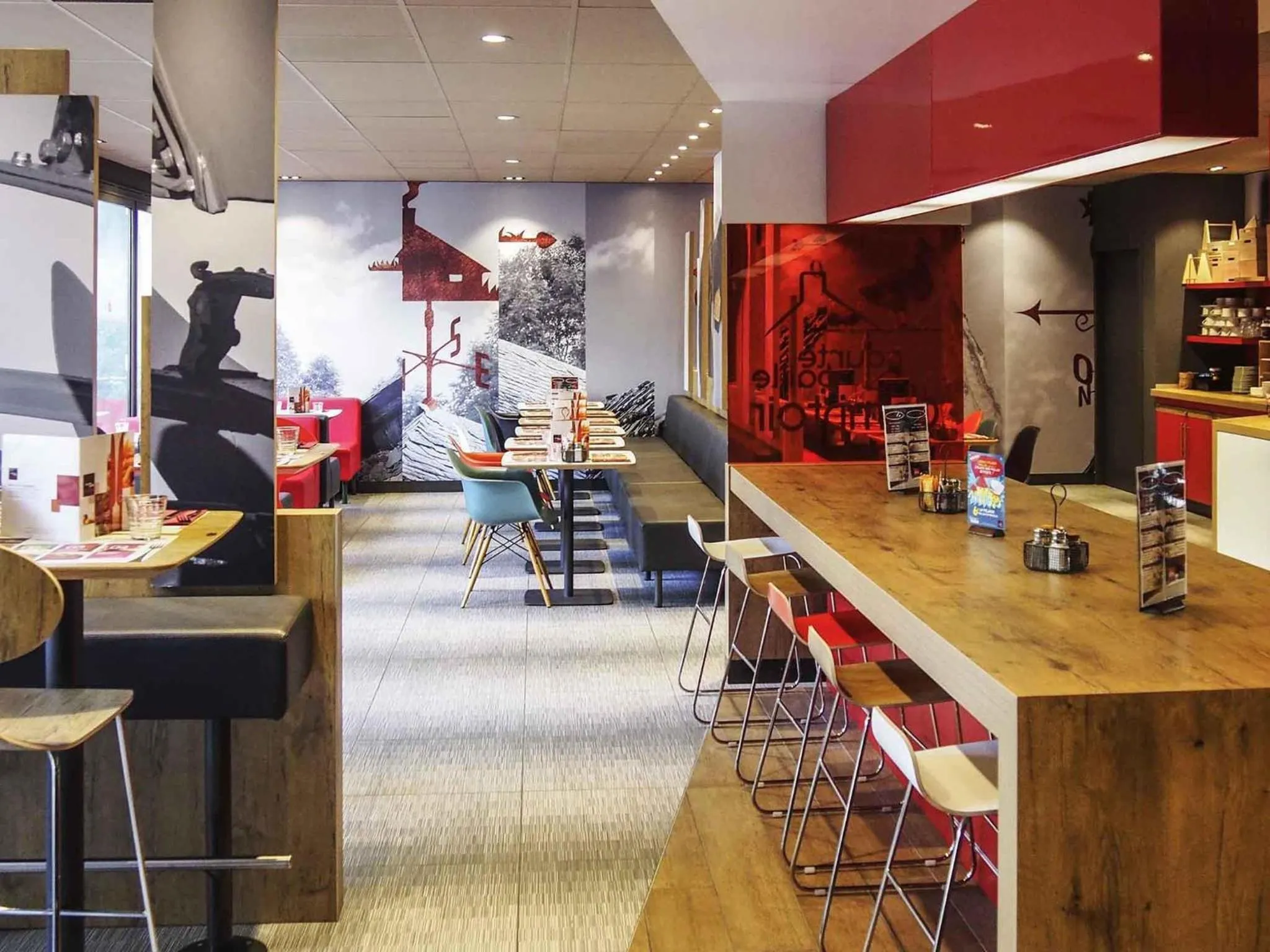 Restaurant/places to eat in ibis Marseille Timone