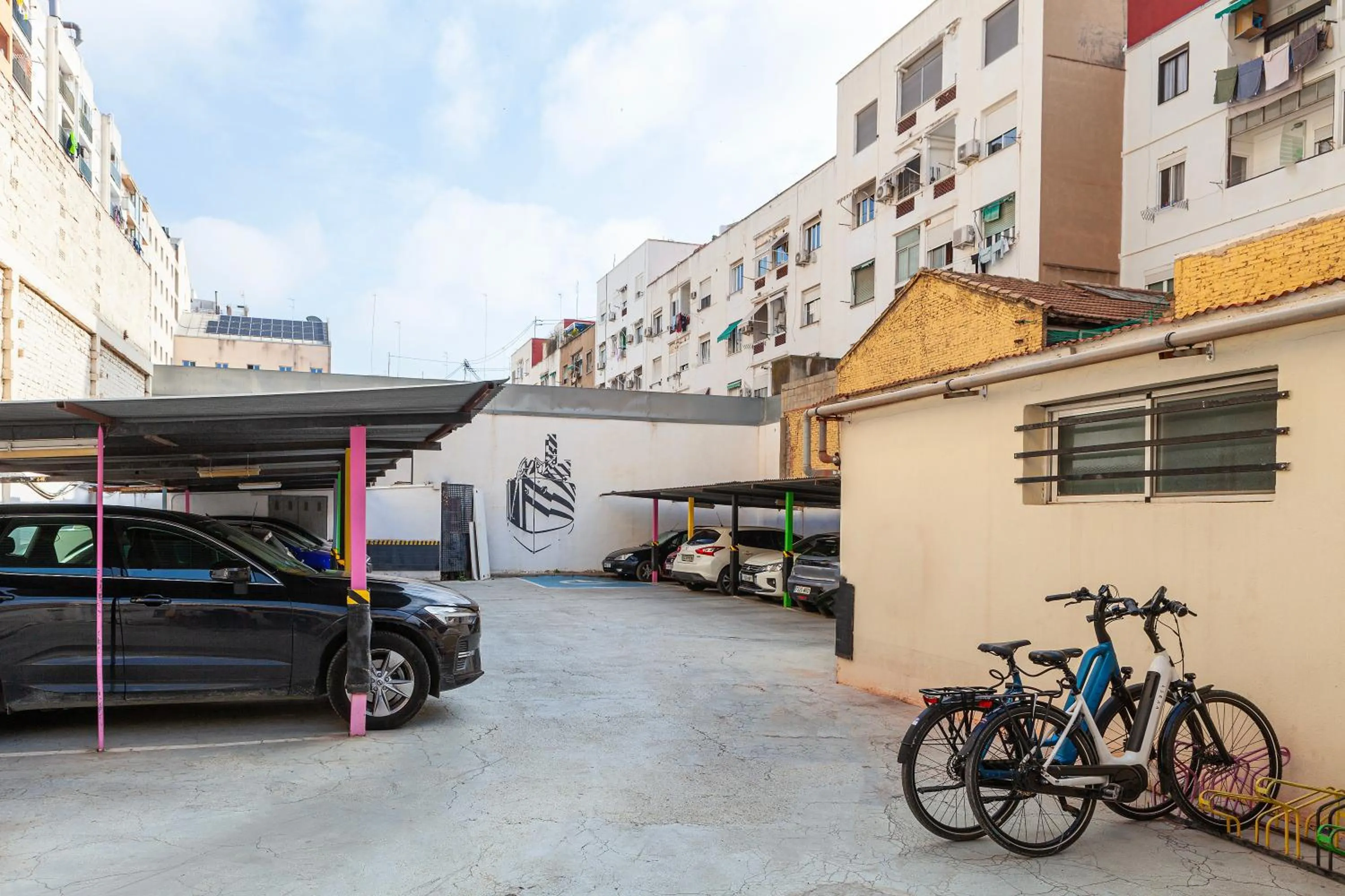 Parking in Olympia Consul del Mar