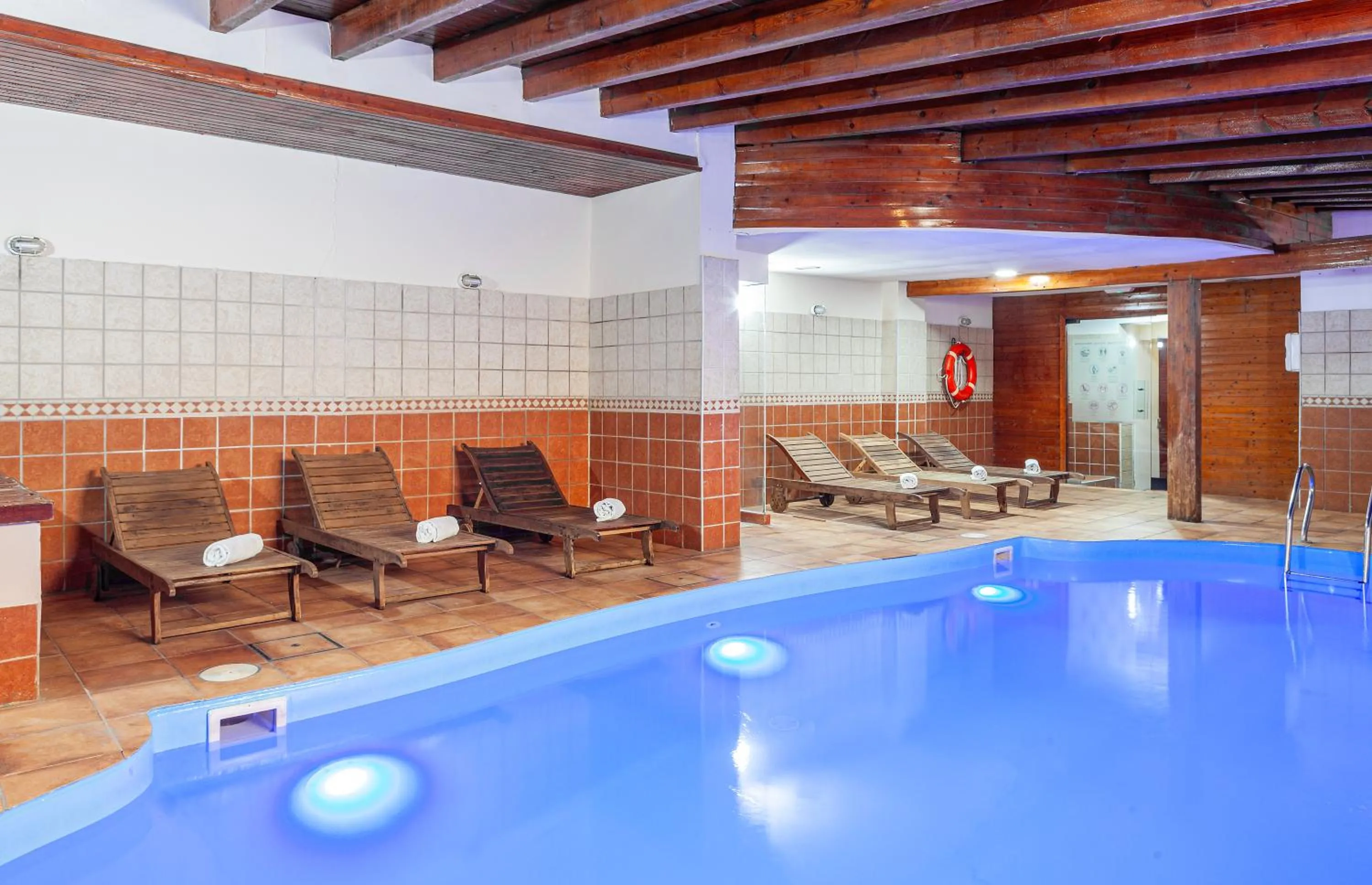 Swimming pool in Olympia Consul del Mar