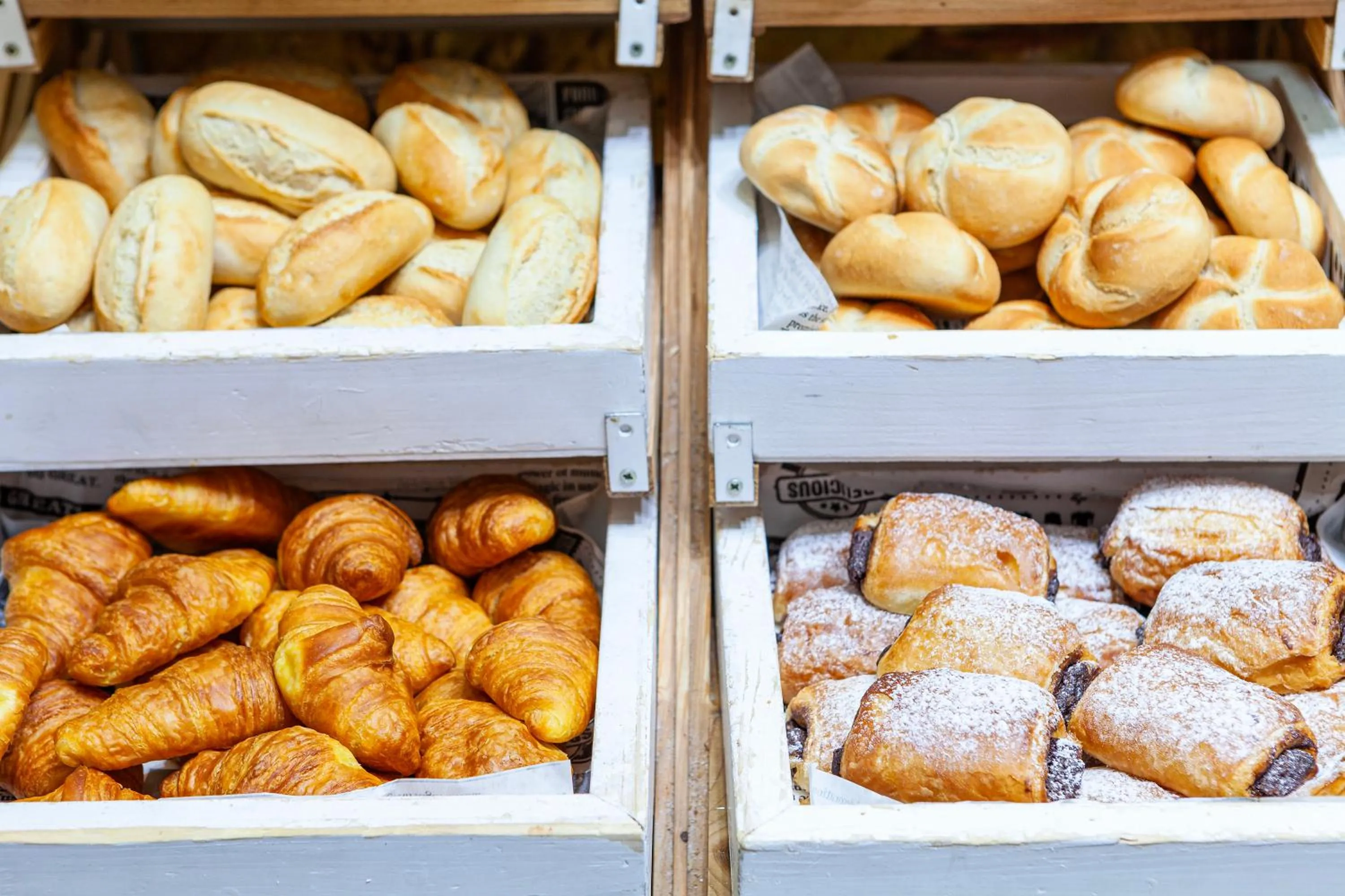 Breakfast in Olympia Consul del Mar