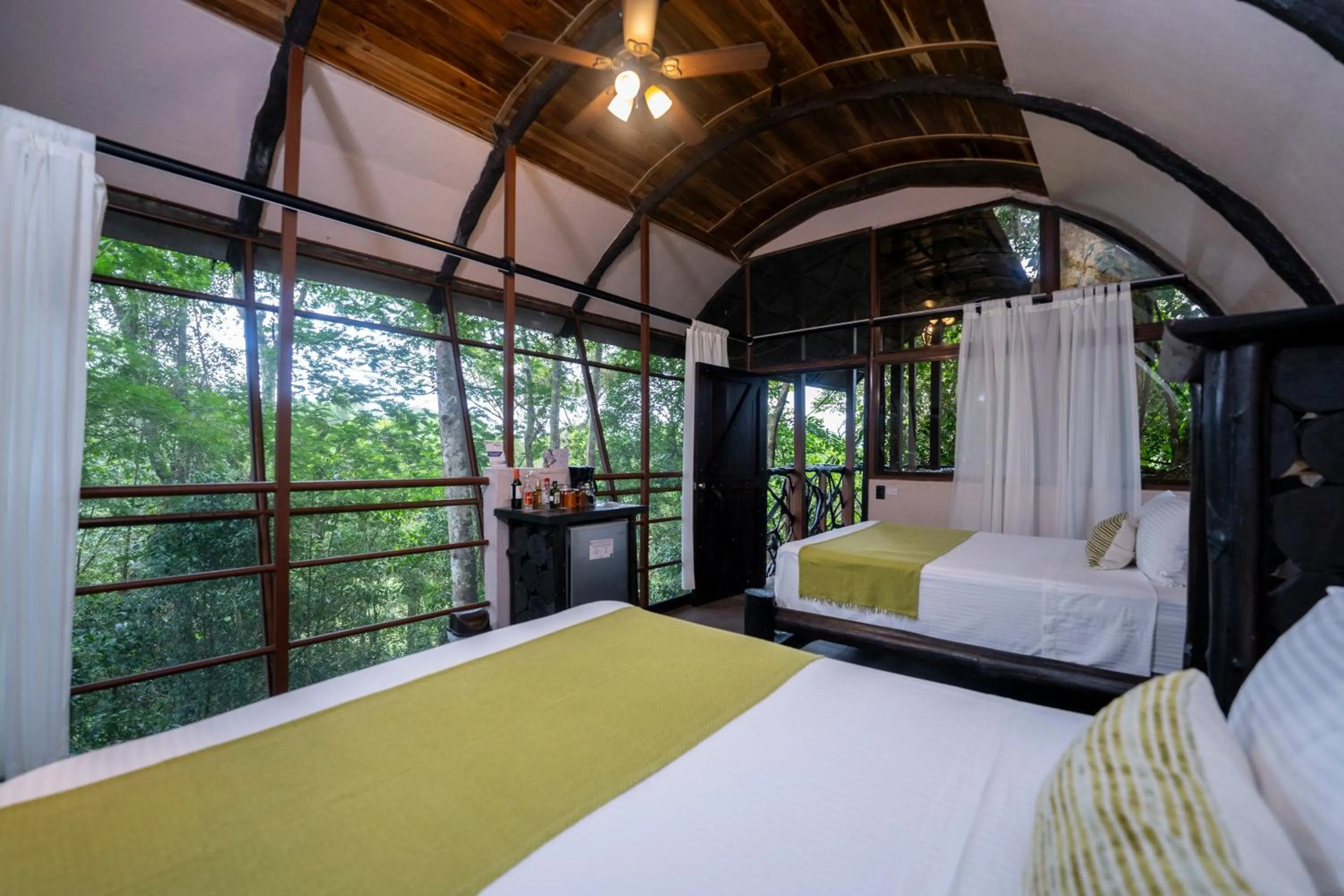 Bed in Maquenque Lodge