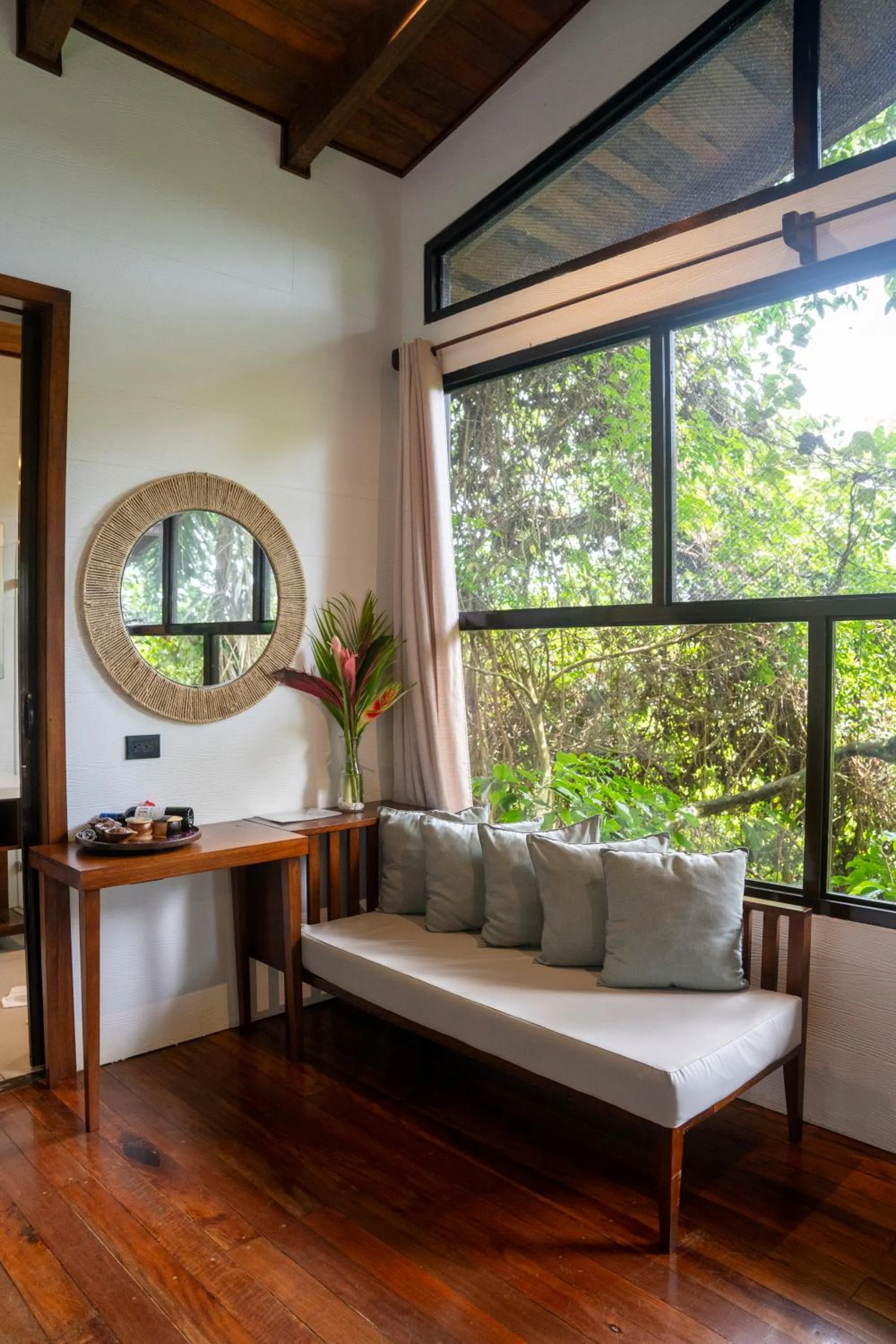 Living room in Maquenque Lodge