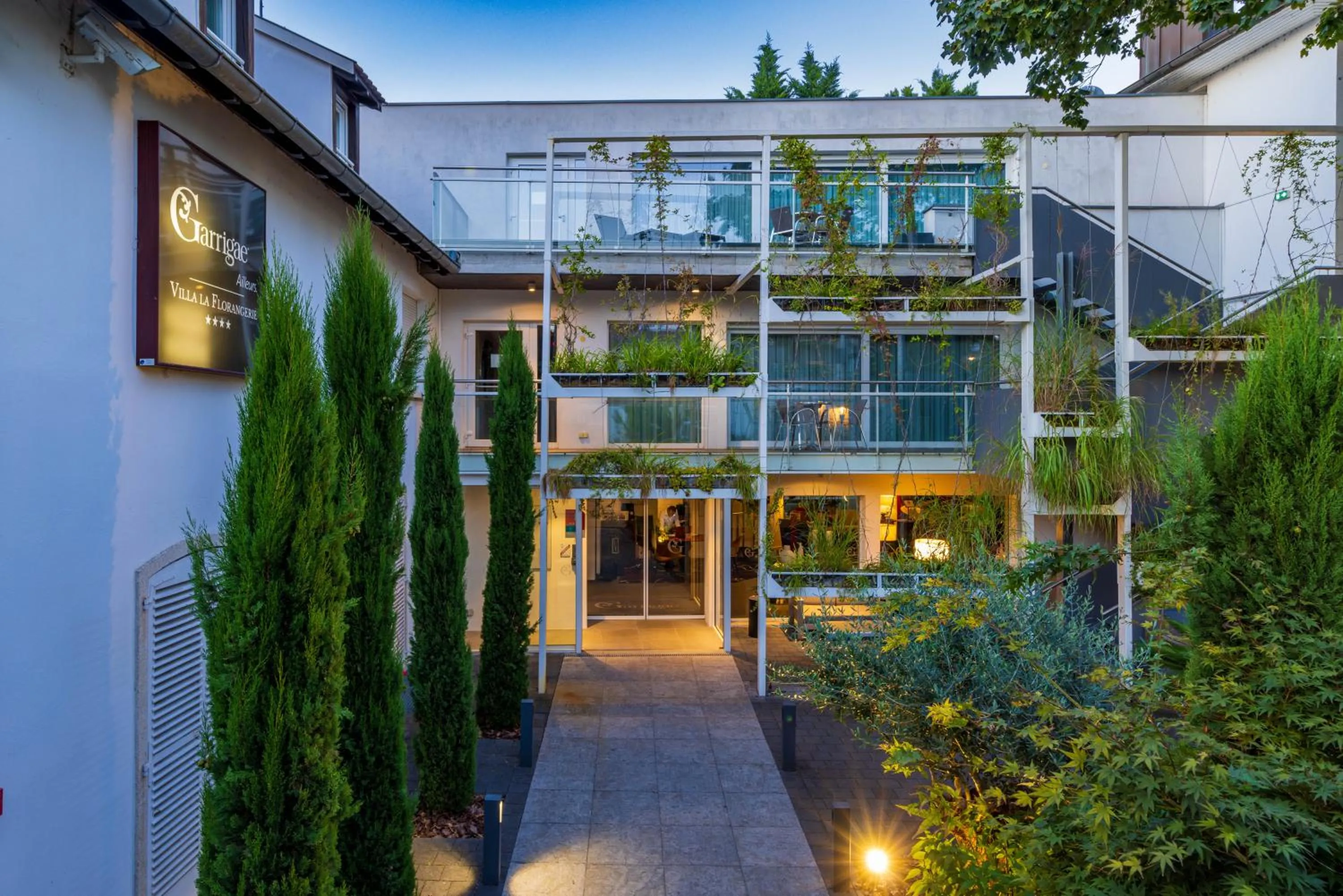 Property building in Hôtel Villa La Florangerie - SPA & Piscine