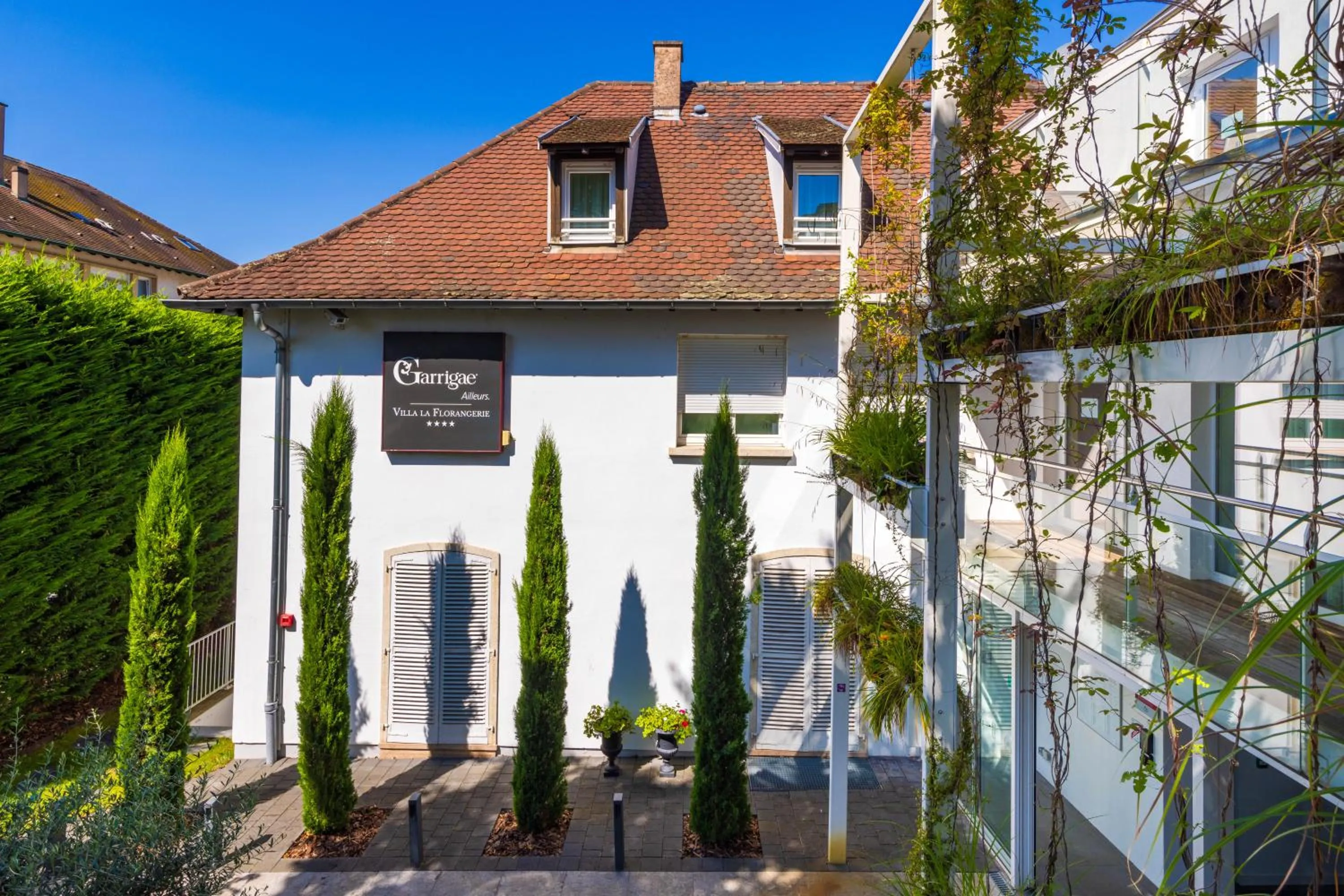 Property building in Hôtel Villa La Florangerie - SPA & Piscine