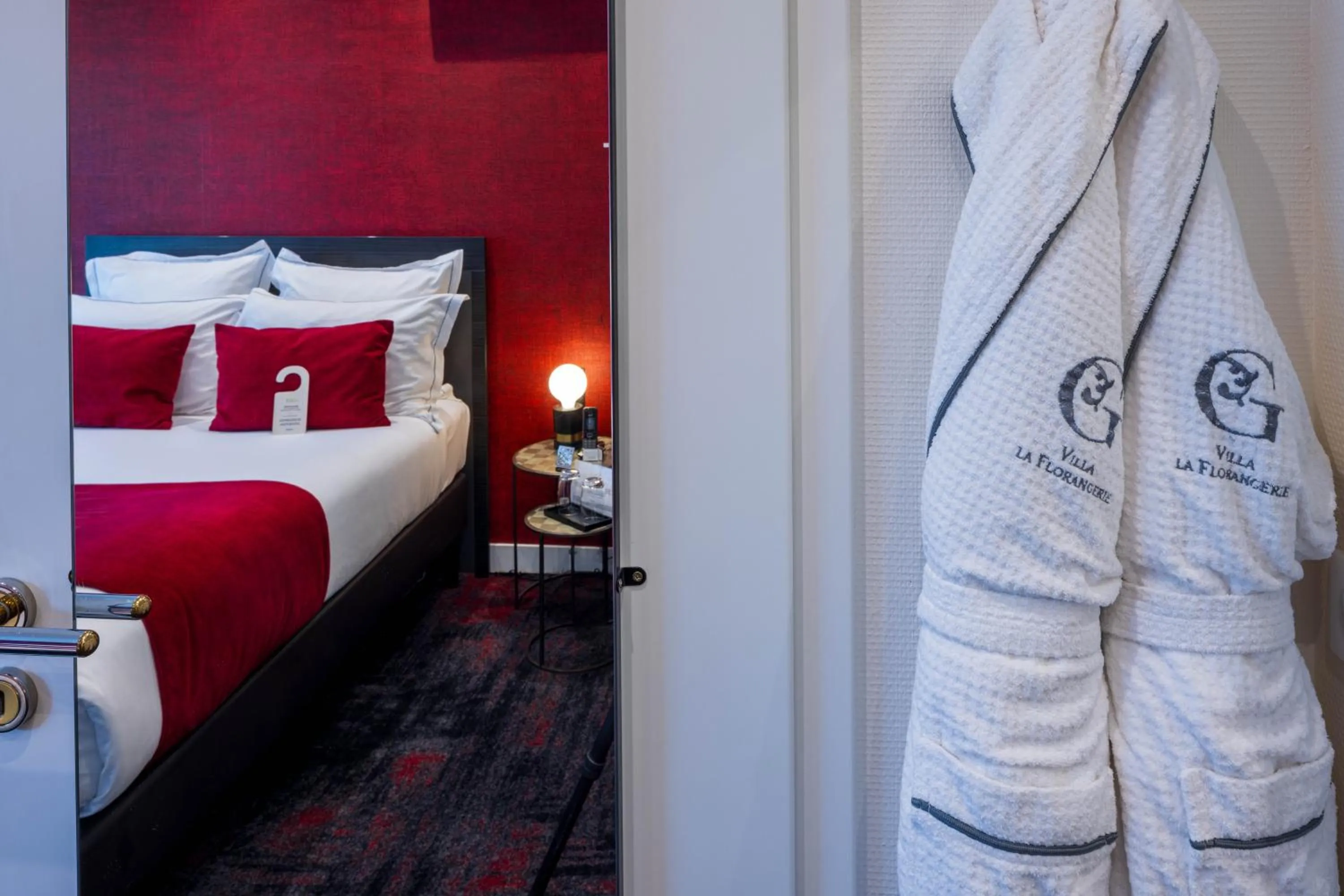 Bedroom, Bed in Hôtel Villa La Florangerie - SPA & Piscine