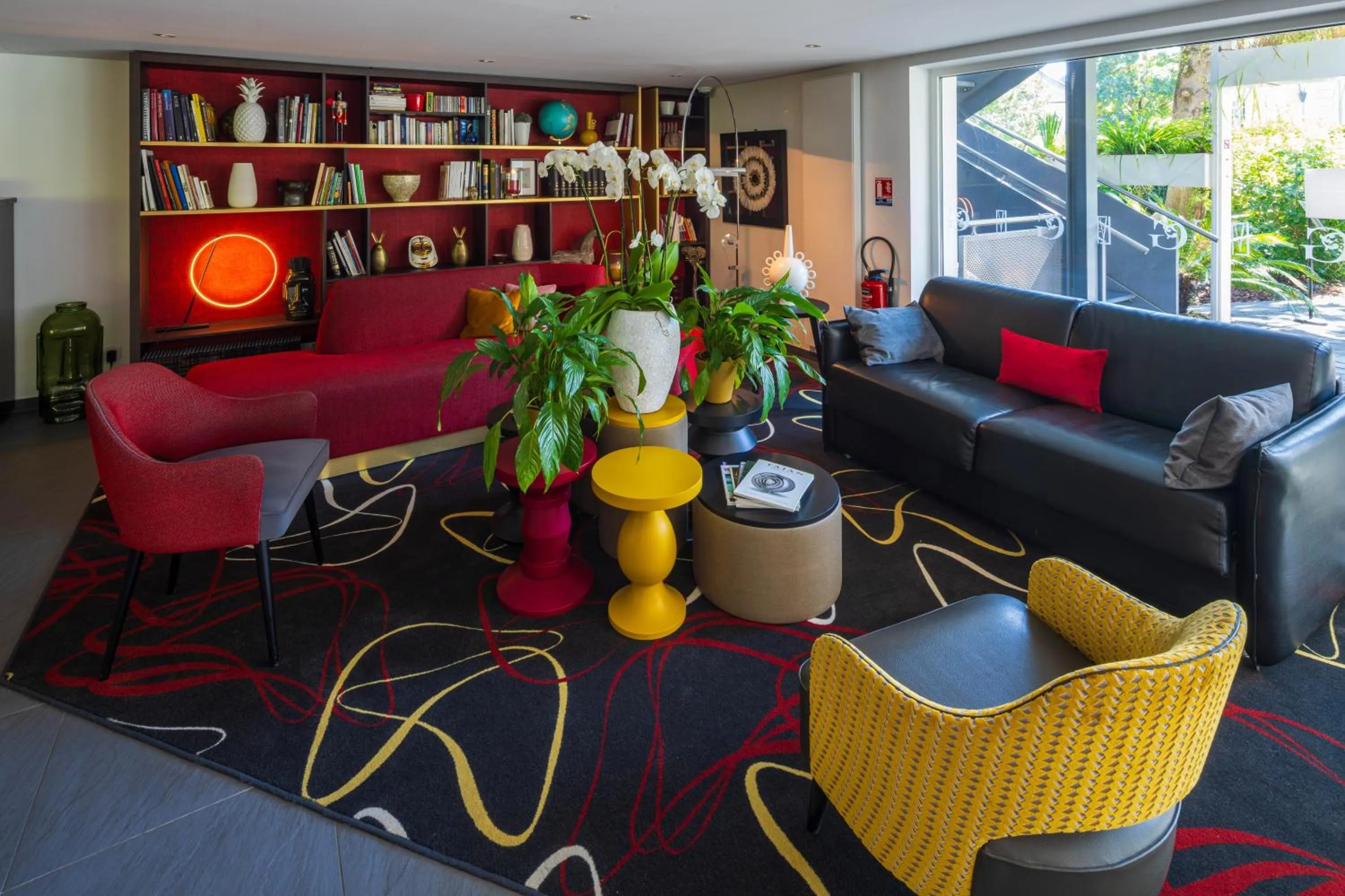 Lobby or reception in Hôtel Villa La Florangerie - SPA & Piscine